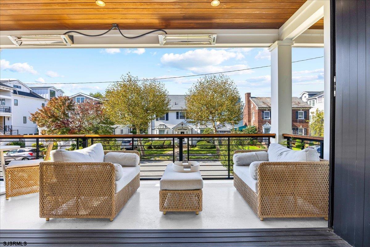 17 N Mansfield Avenue