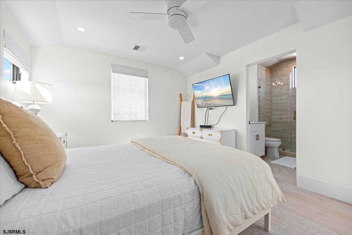 17 N Mansfield Avenue