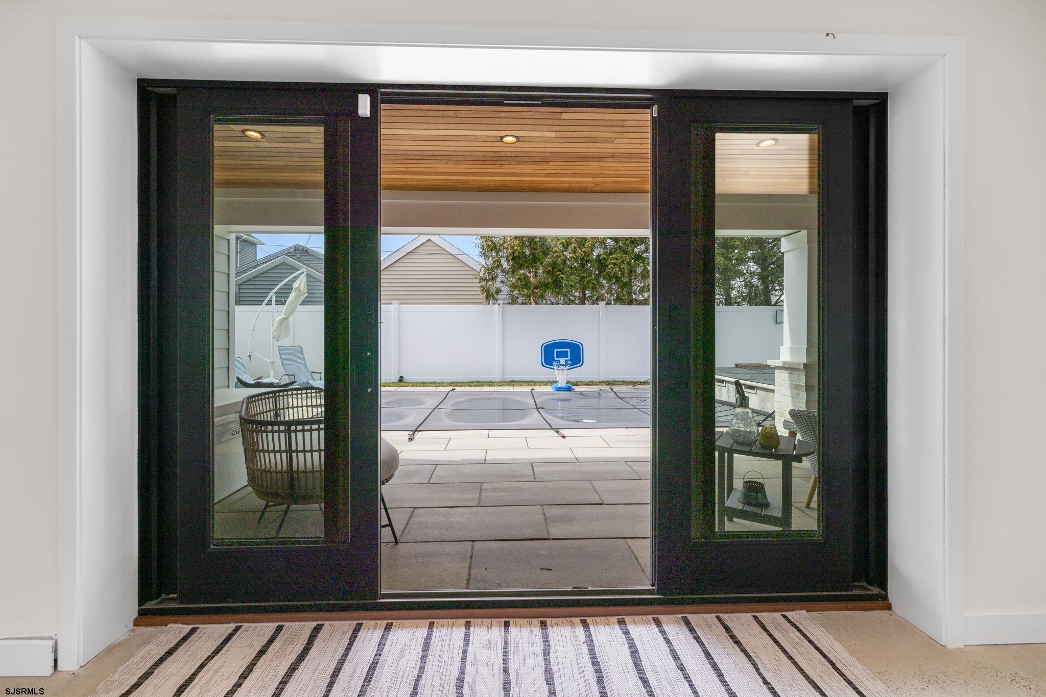 316 N Thurlow Avenue