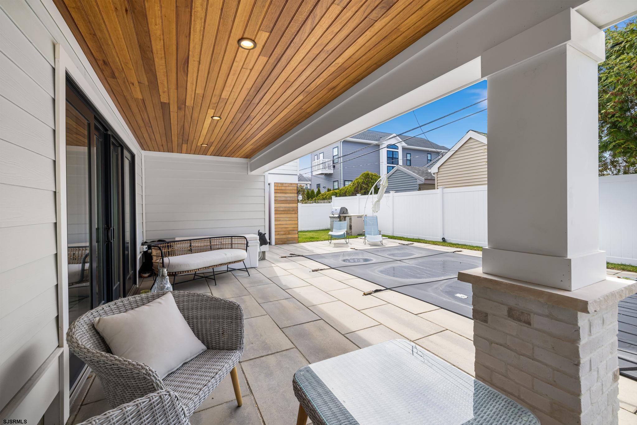 316 N Thurlow Avenue