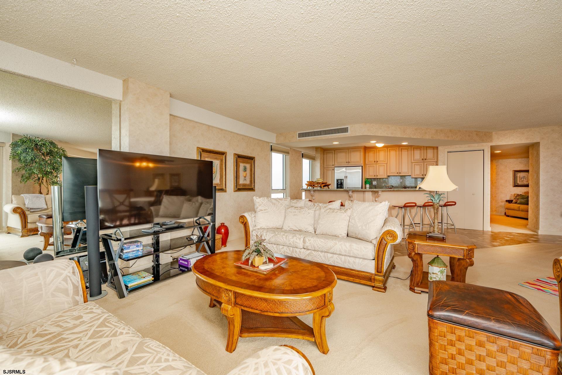 322 Boardwalk - Picture 1