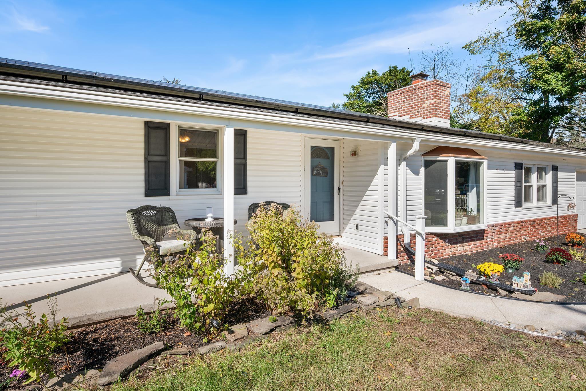 500 Davis Avenue - Picture 2