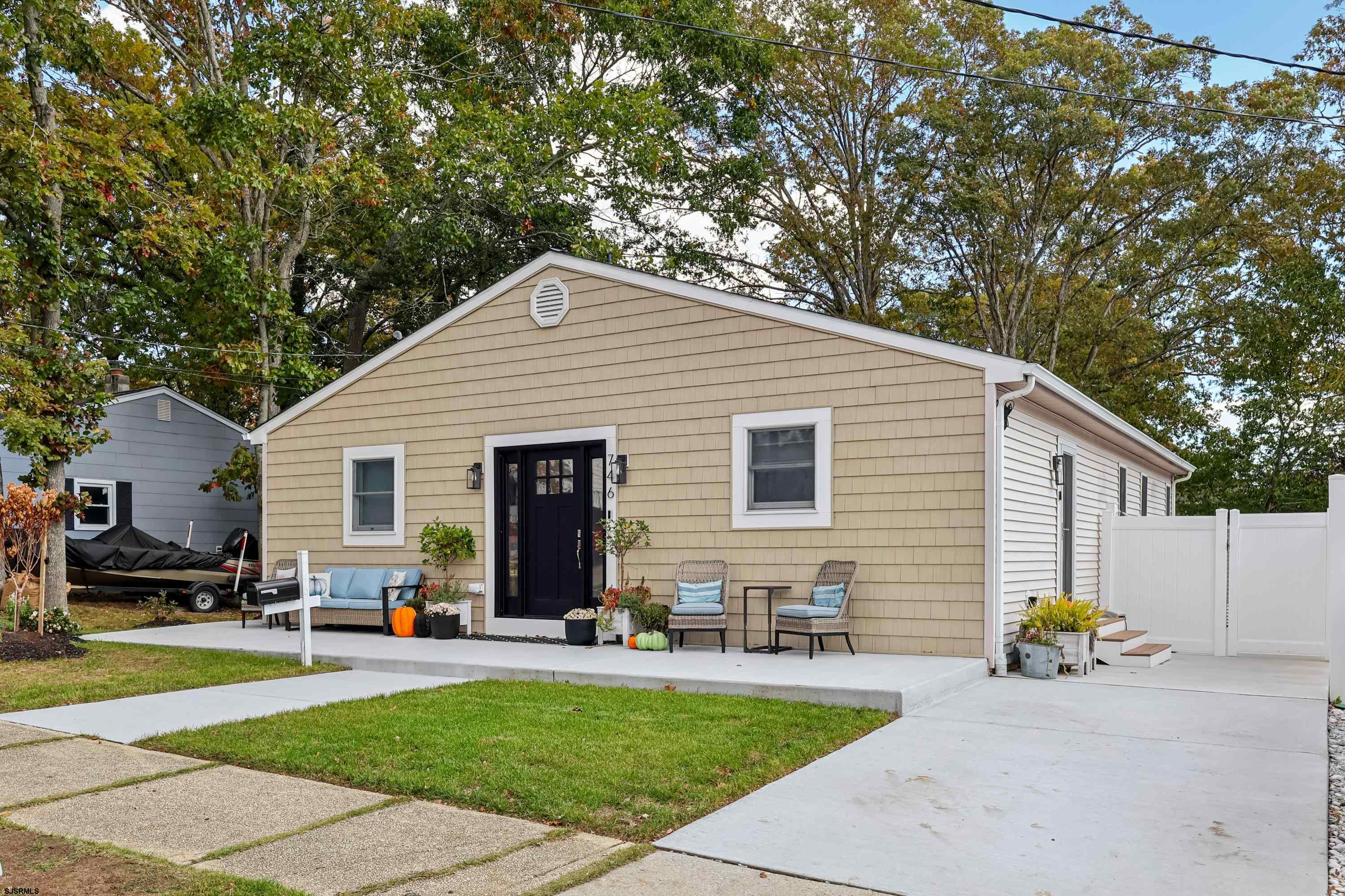 746 4th St Street - Picture 3