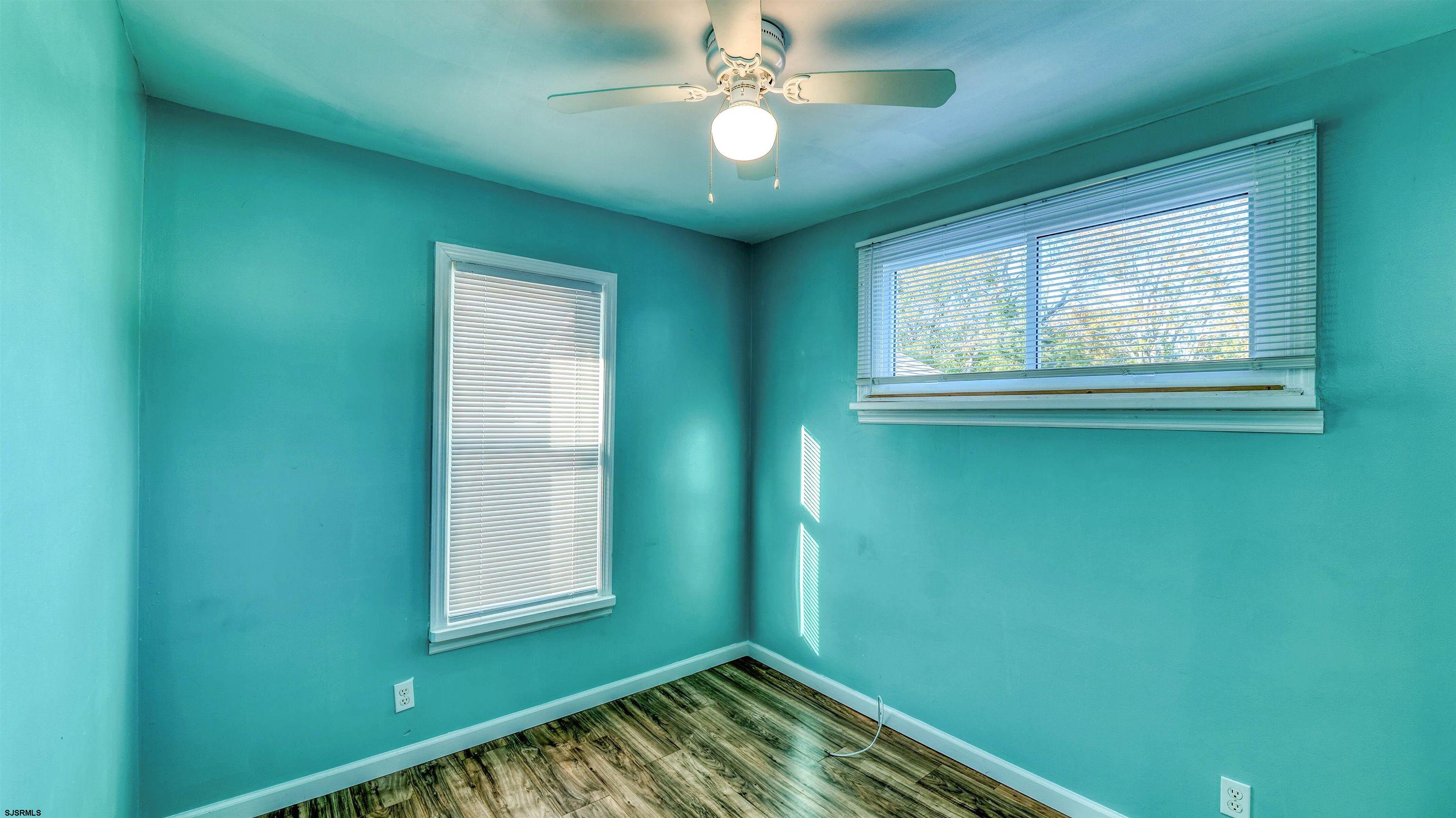 137 W Johnson Avenue