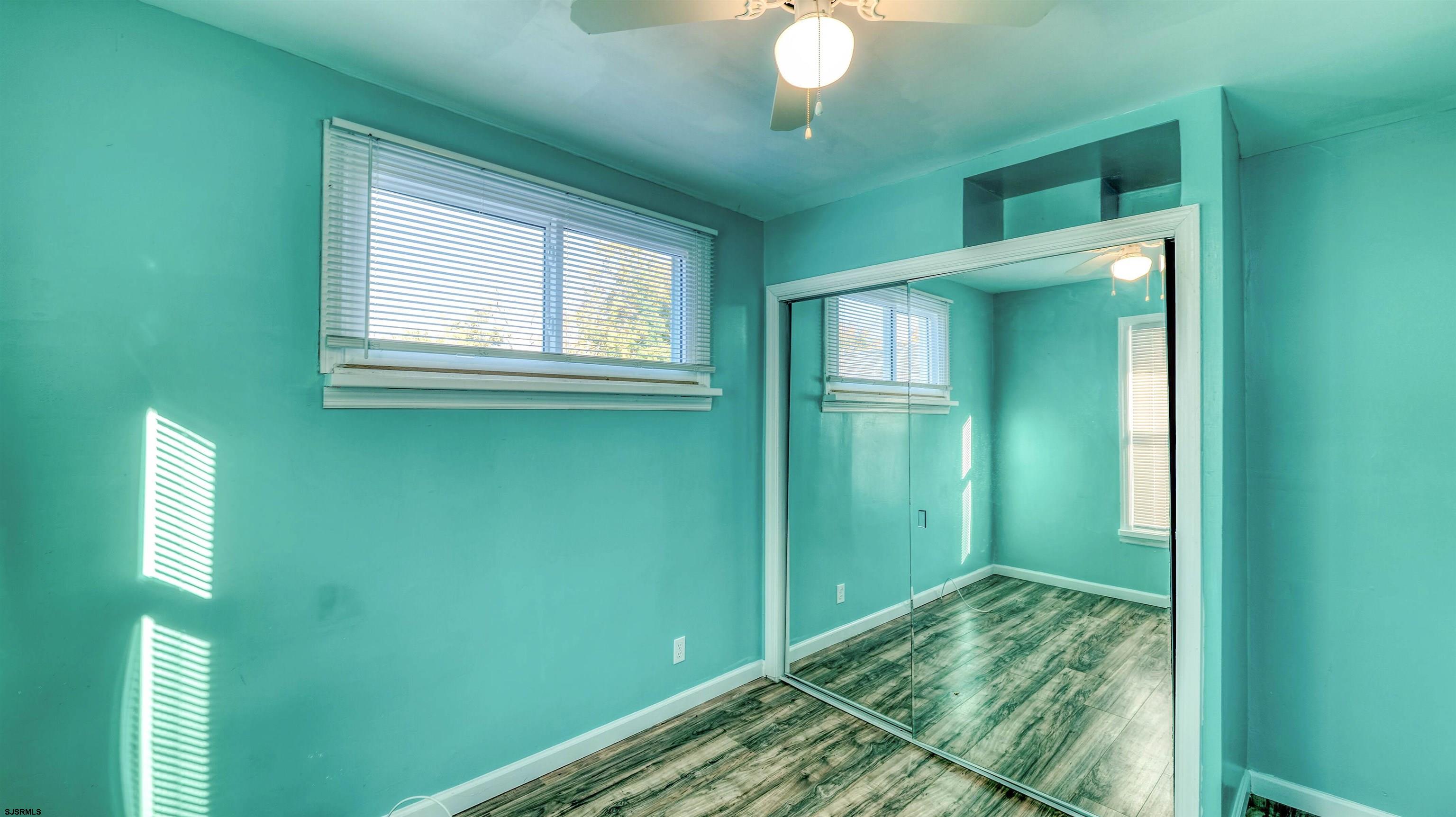 137 W Johnson Avenue