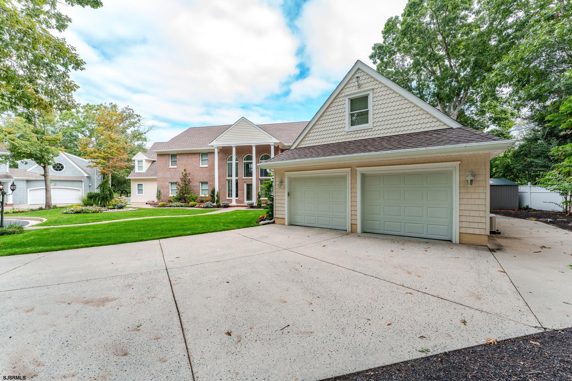 4 Princeton Ln - Picture 1