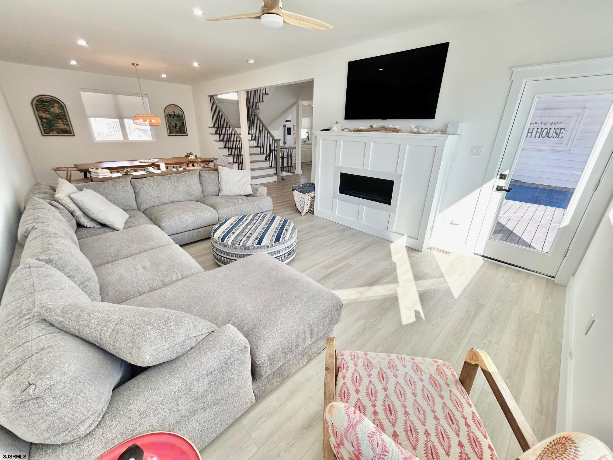 315 E Brigantine Avenue - Picture 4