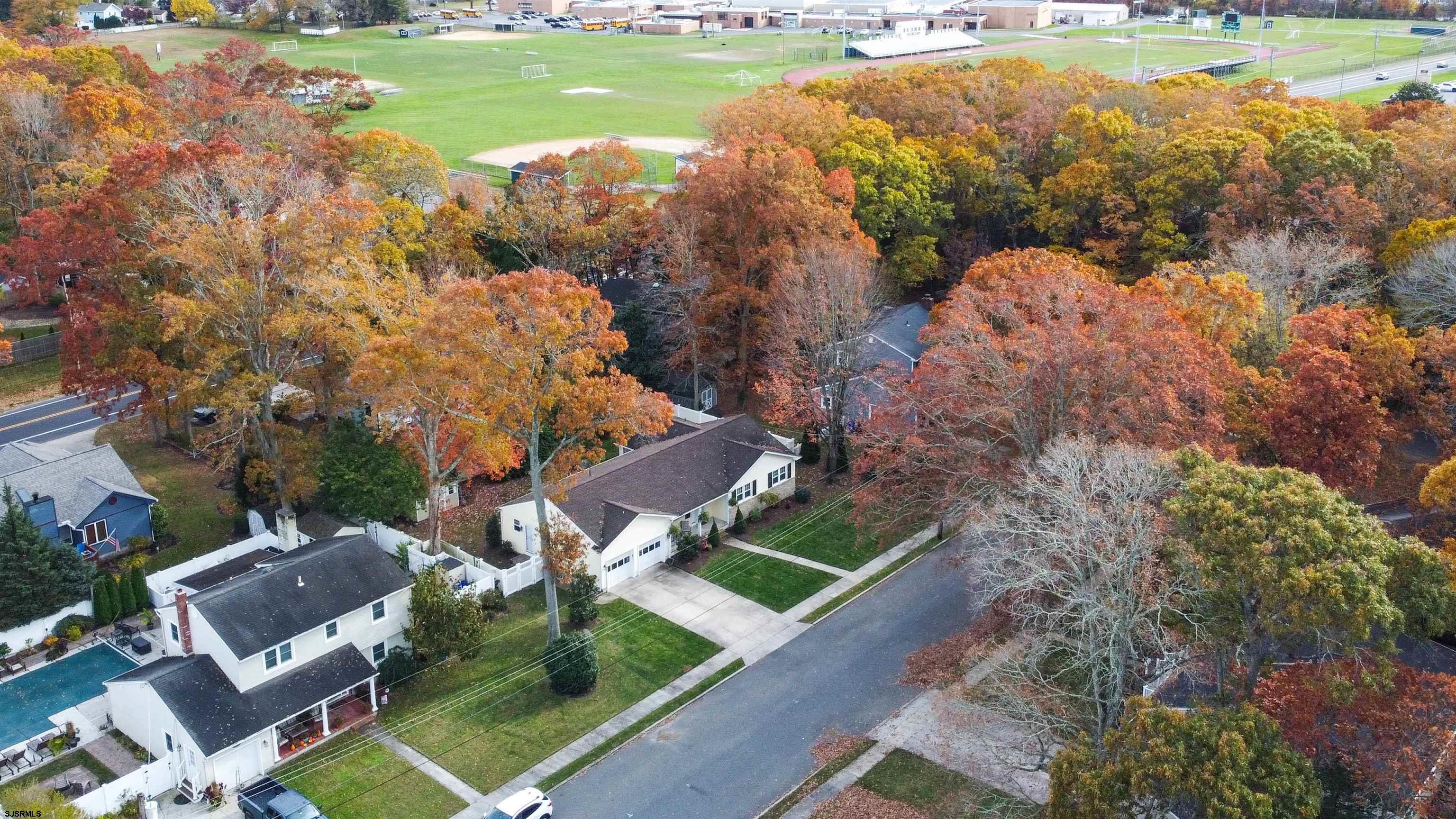 1016 Richard Dr - Picture 4