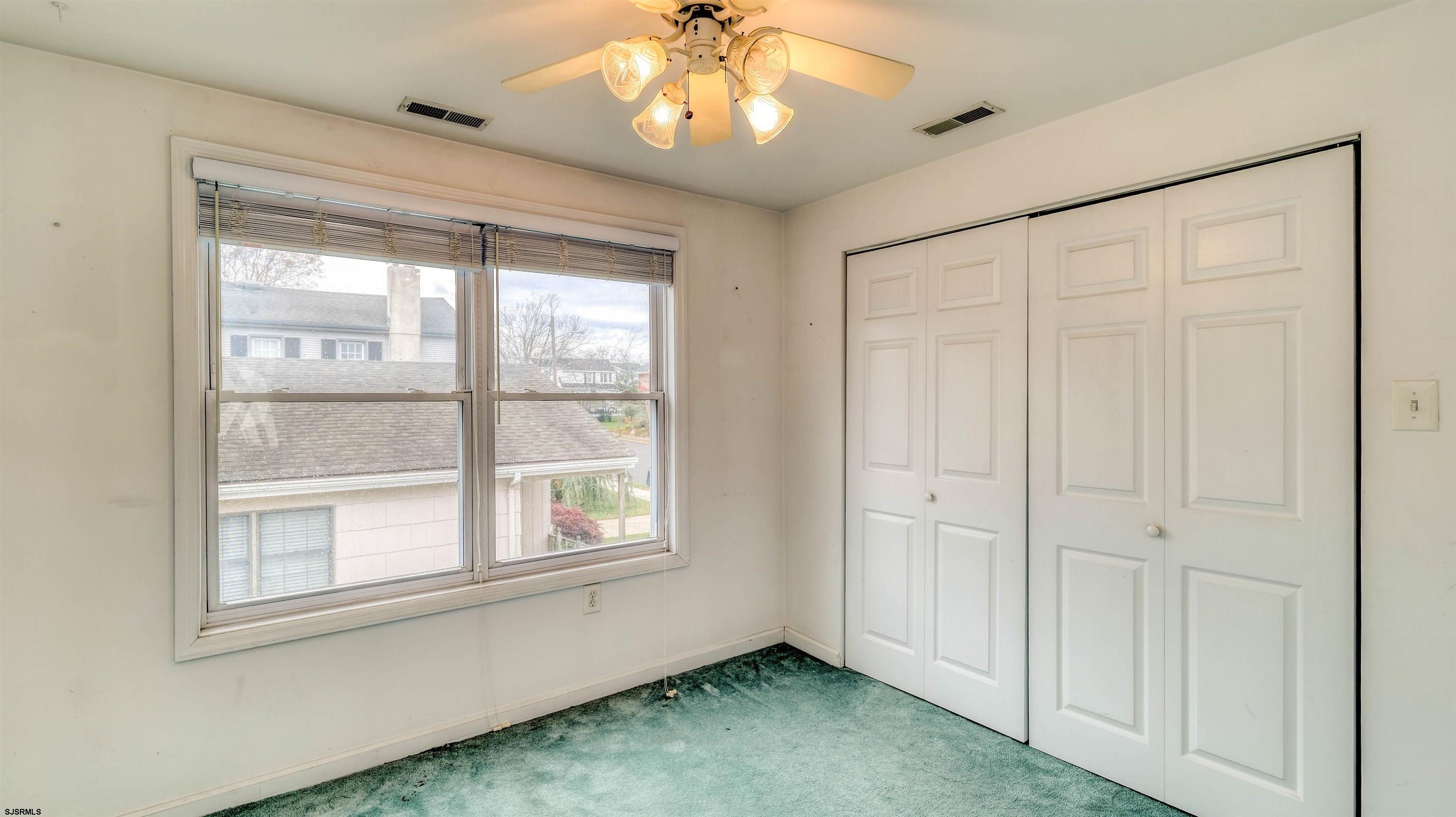 118 E Wilmont Avenue