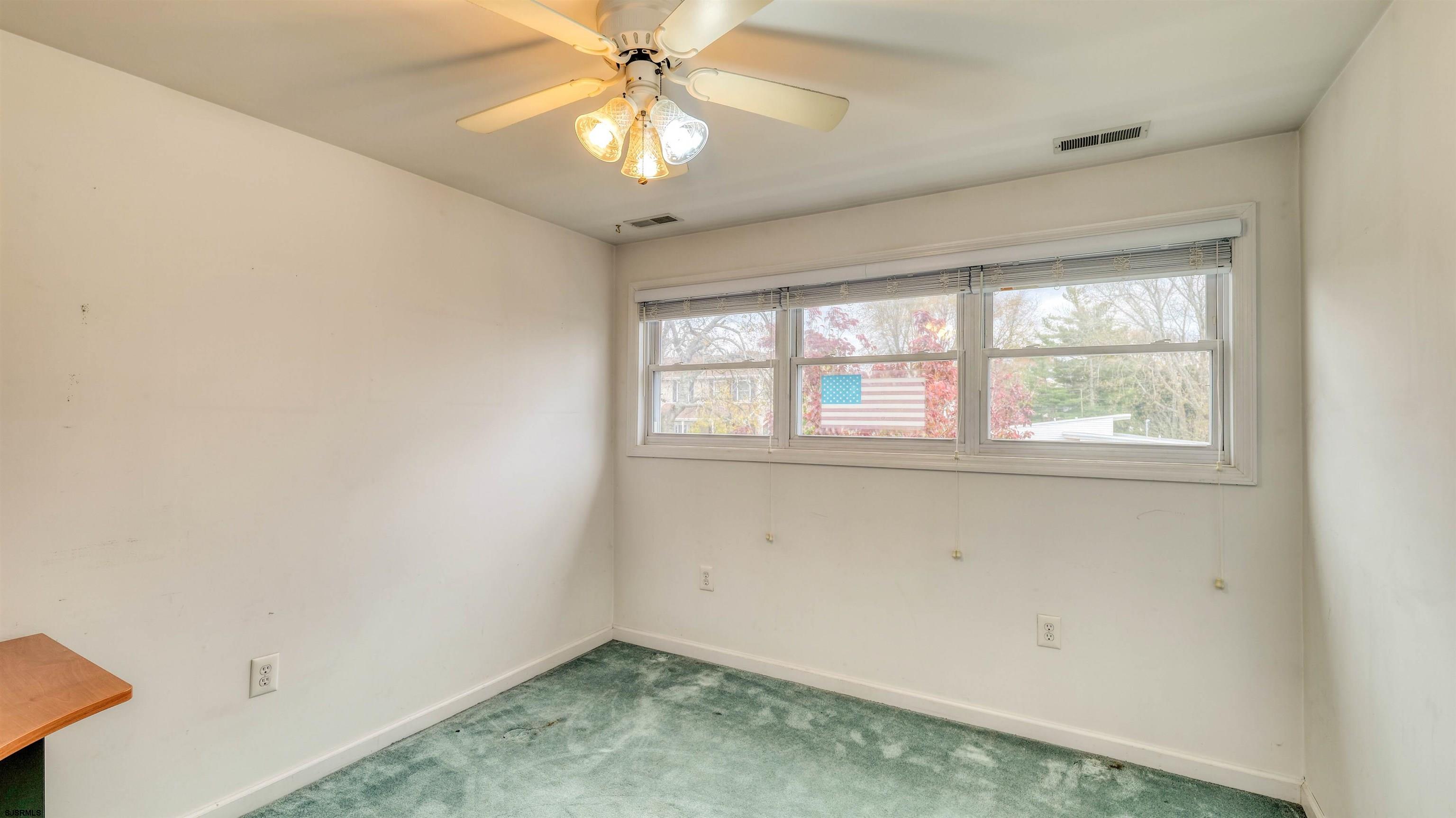 118 E Wilmont Avenue