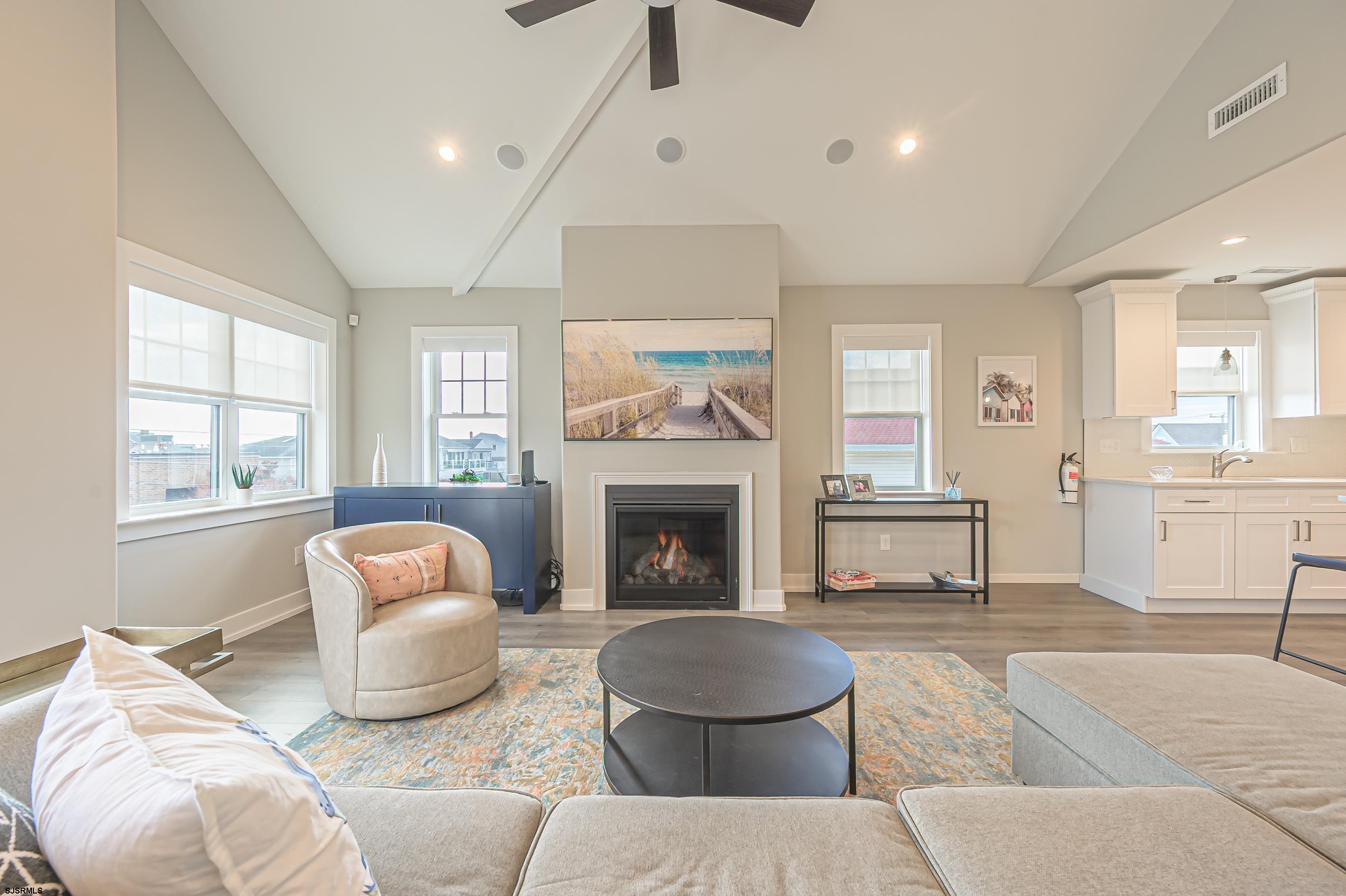 1004 Asbury Unit C Avenue - Picture 4