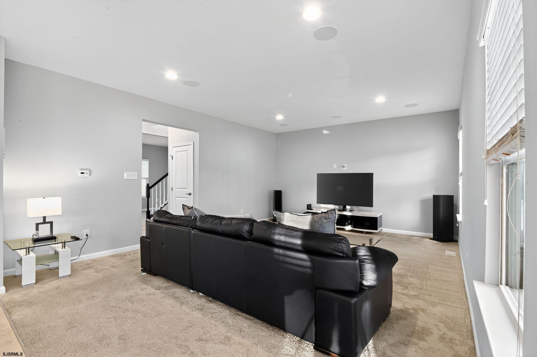 206 Surf Road - Picture 2