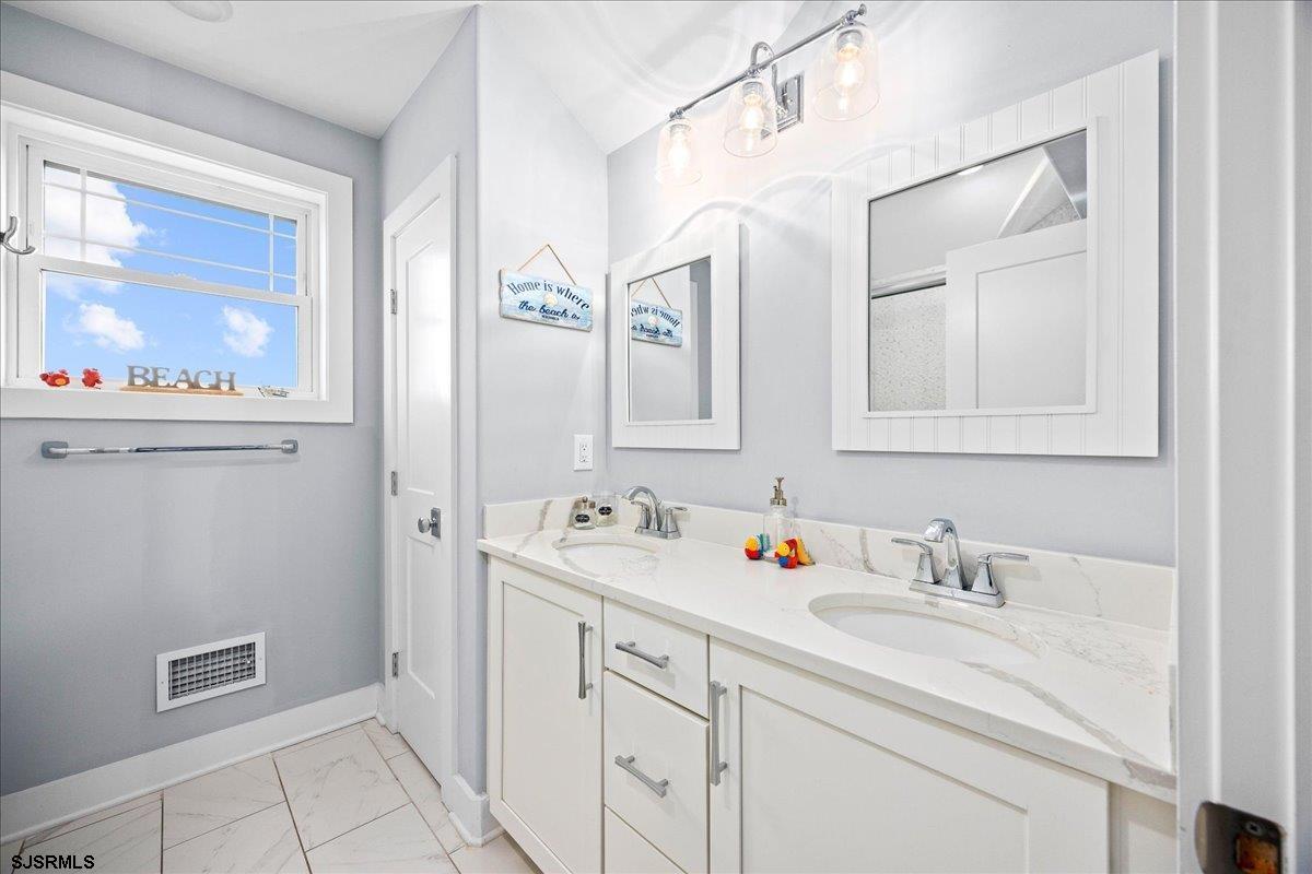 209 N Osborne Avenue