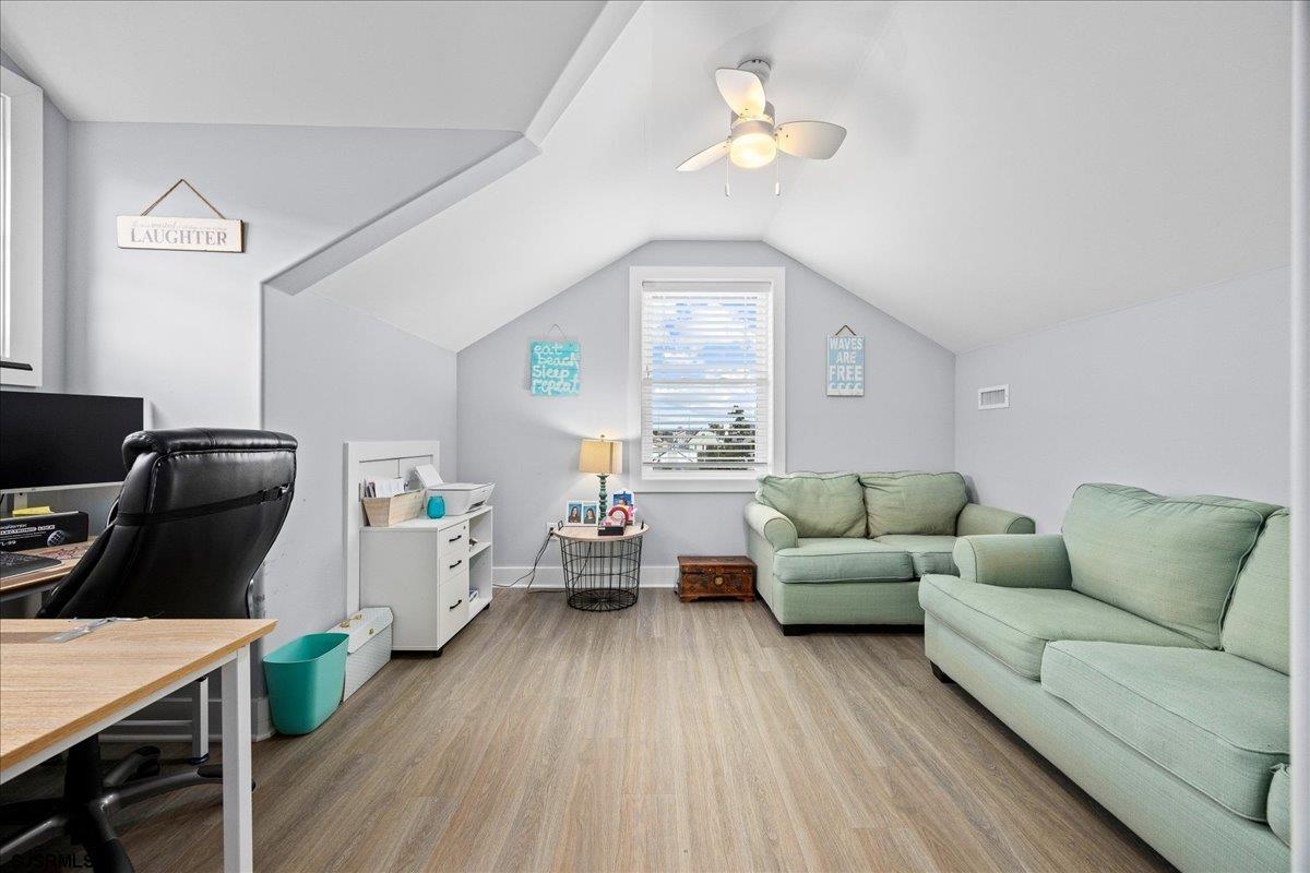 209 N Osborne Avenue