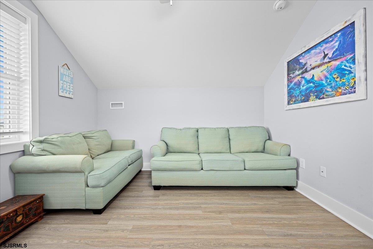 209 N Osborne Avenue