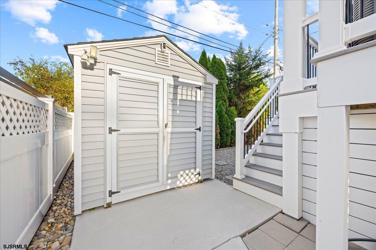 209 N Osborne Avenue