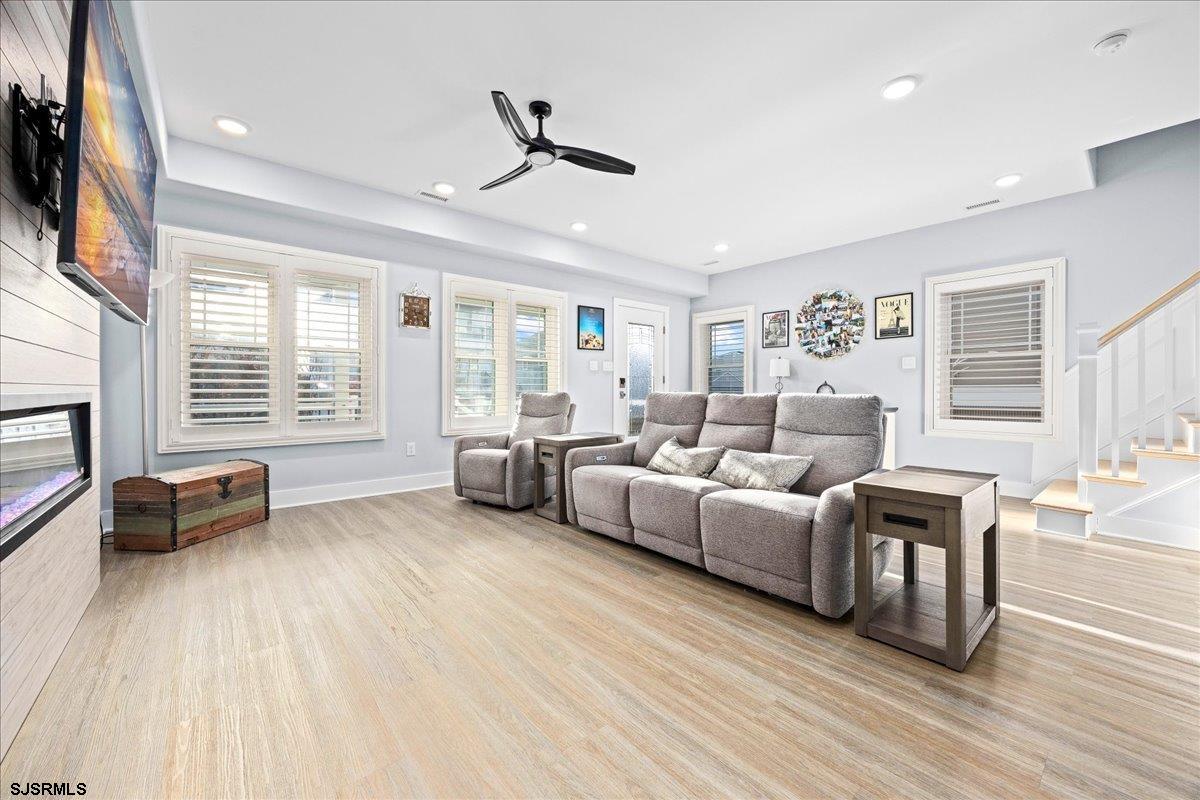 209 N Osborne Avenue