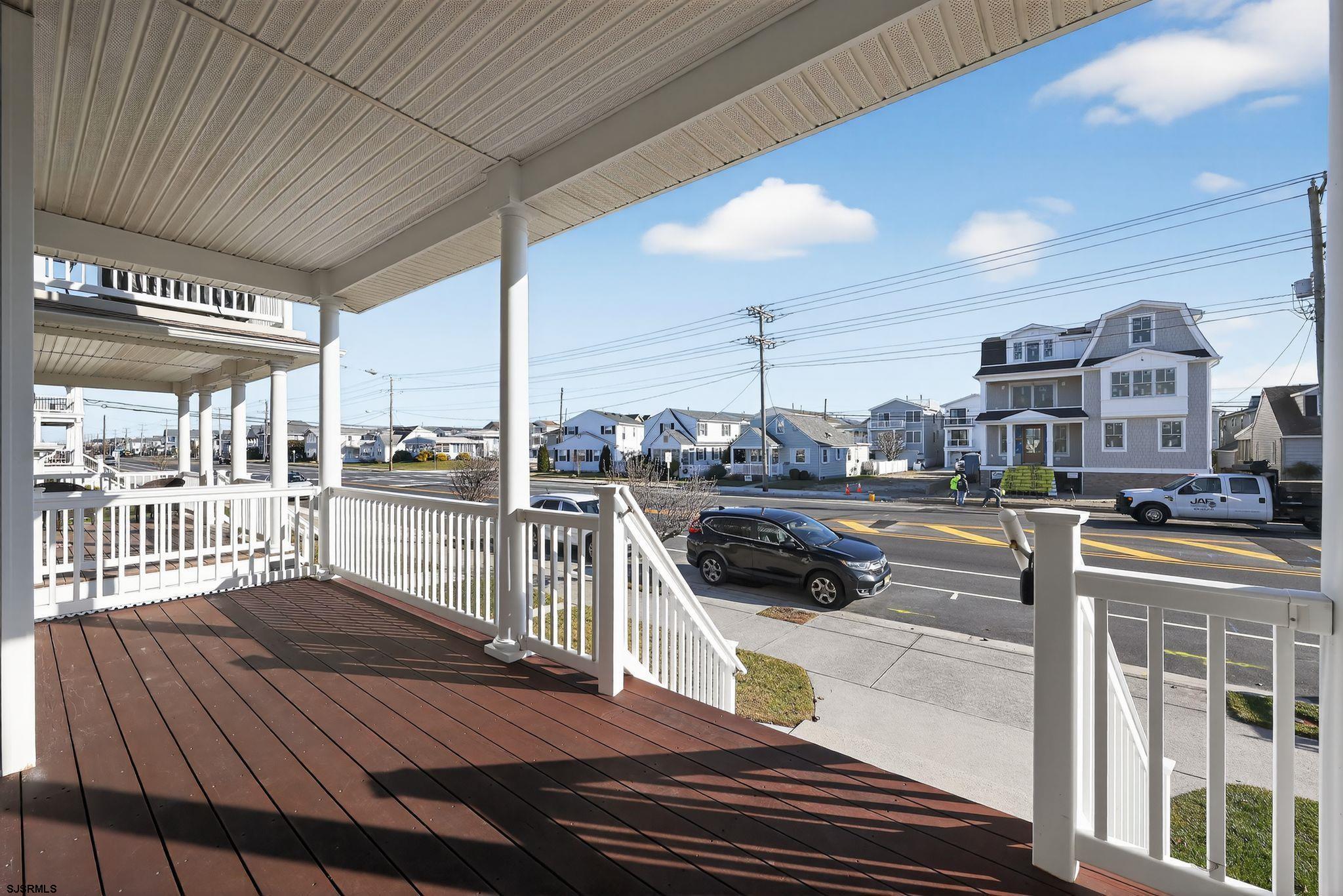 2020 West Avenue - Picture 2