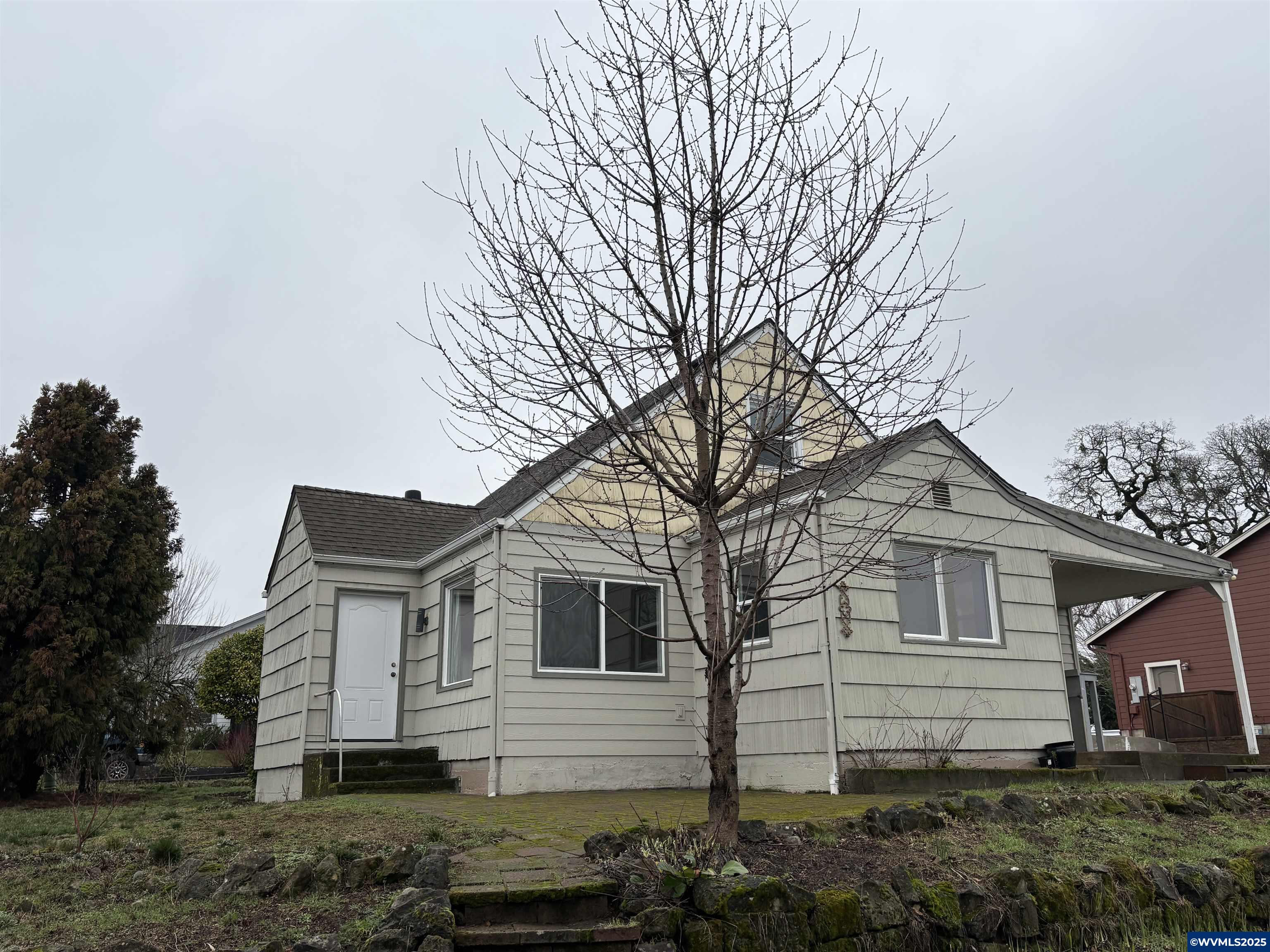 710 NE Polk Station Rd