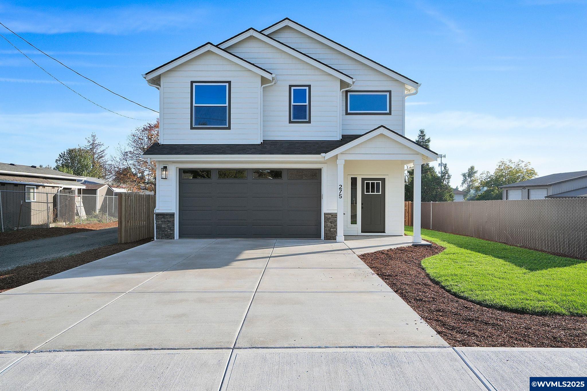 275 NE Denton Av