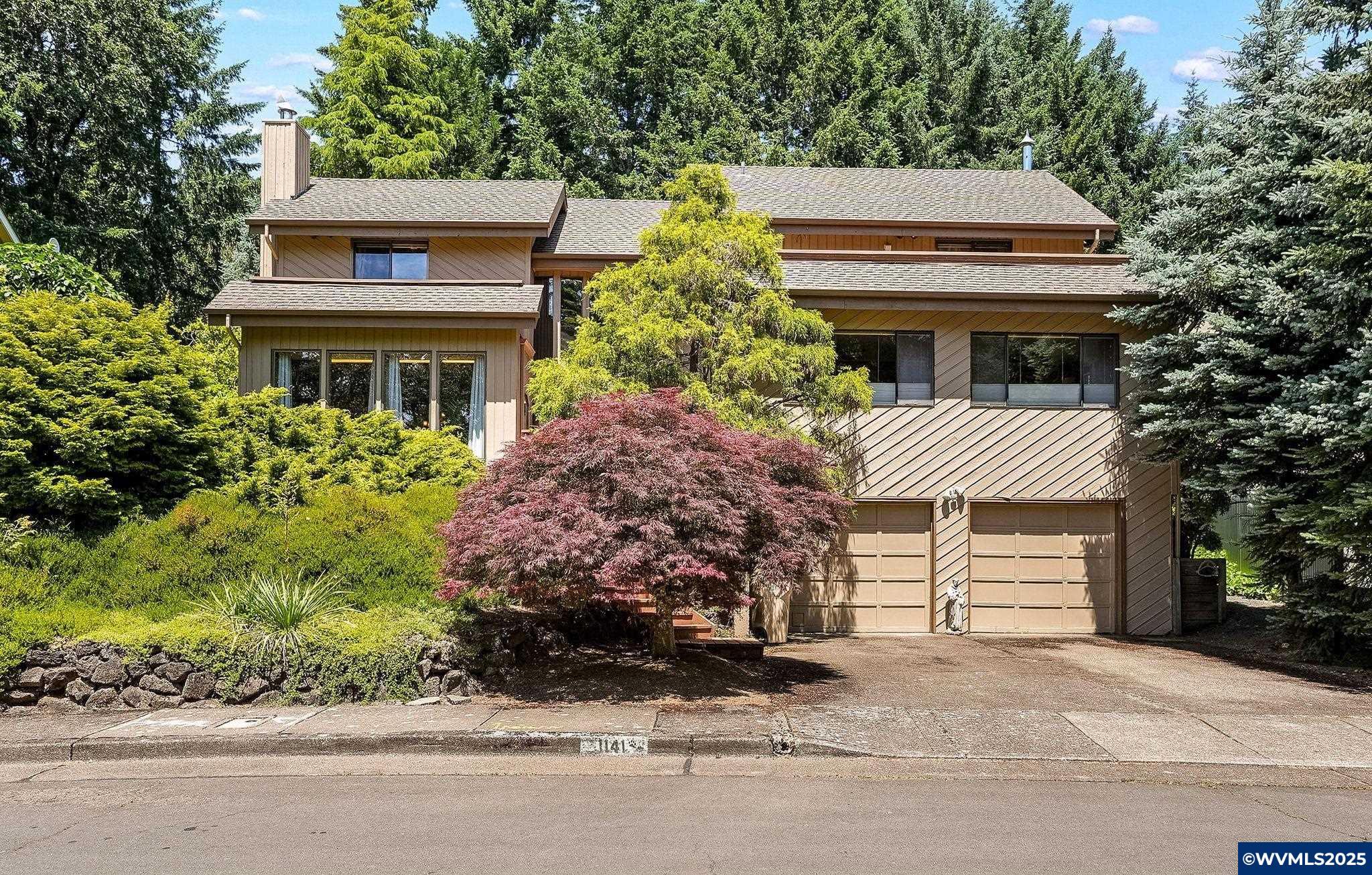 1141 NW Charlemagne Pl