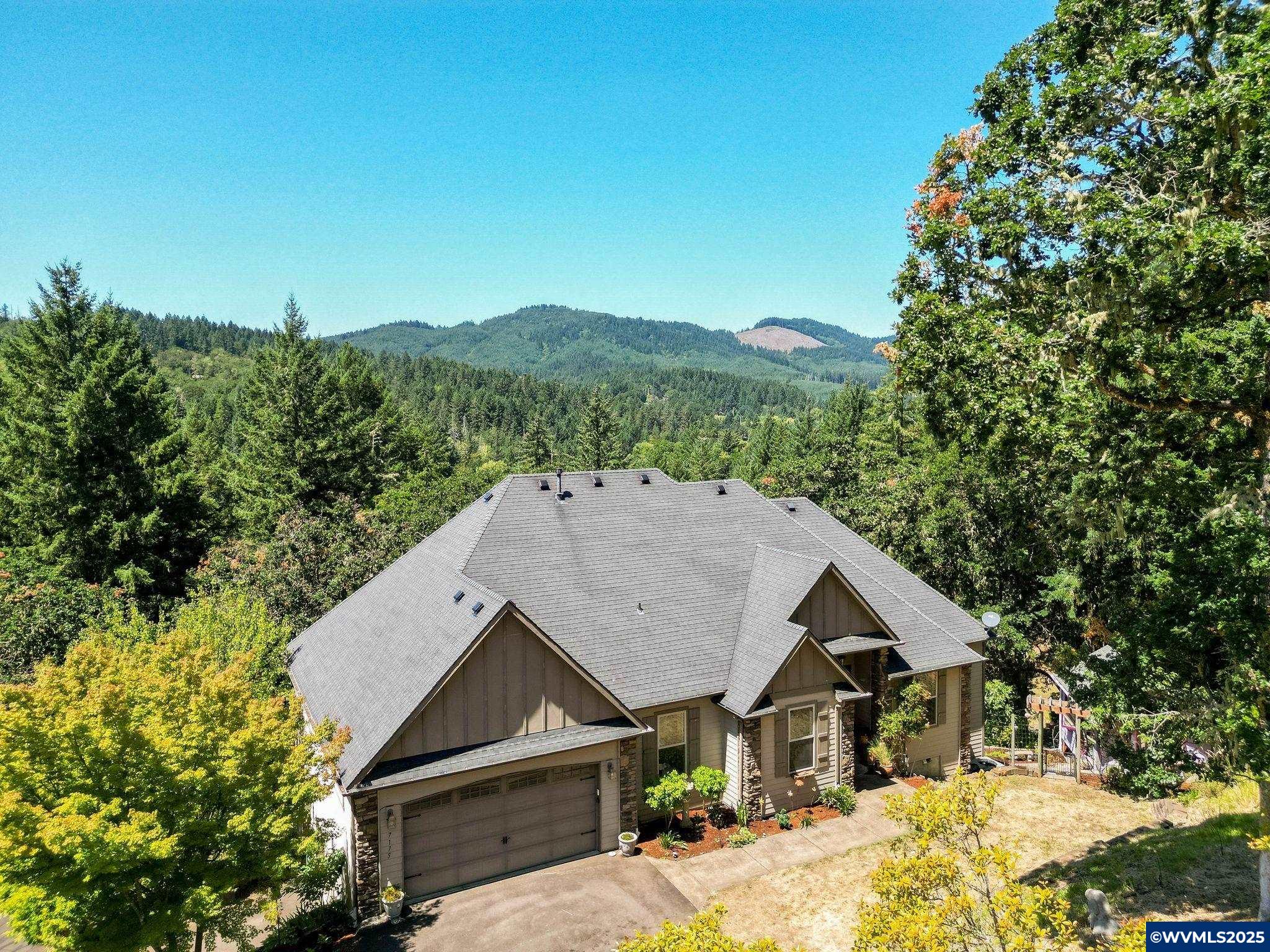 7175 NW Oak Creek Dr