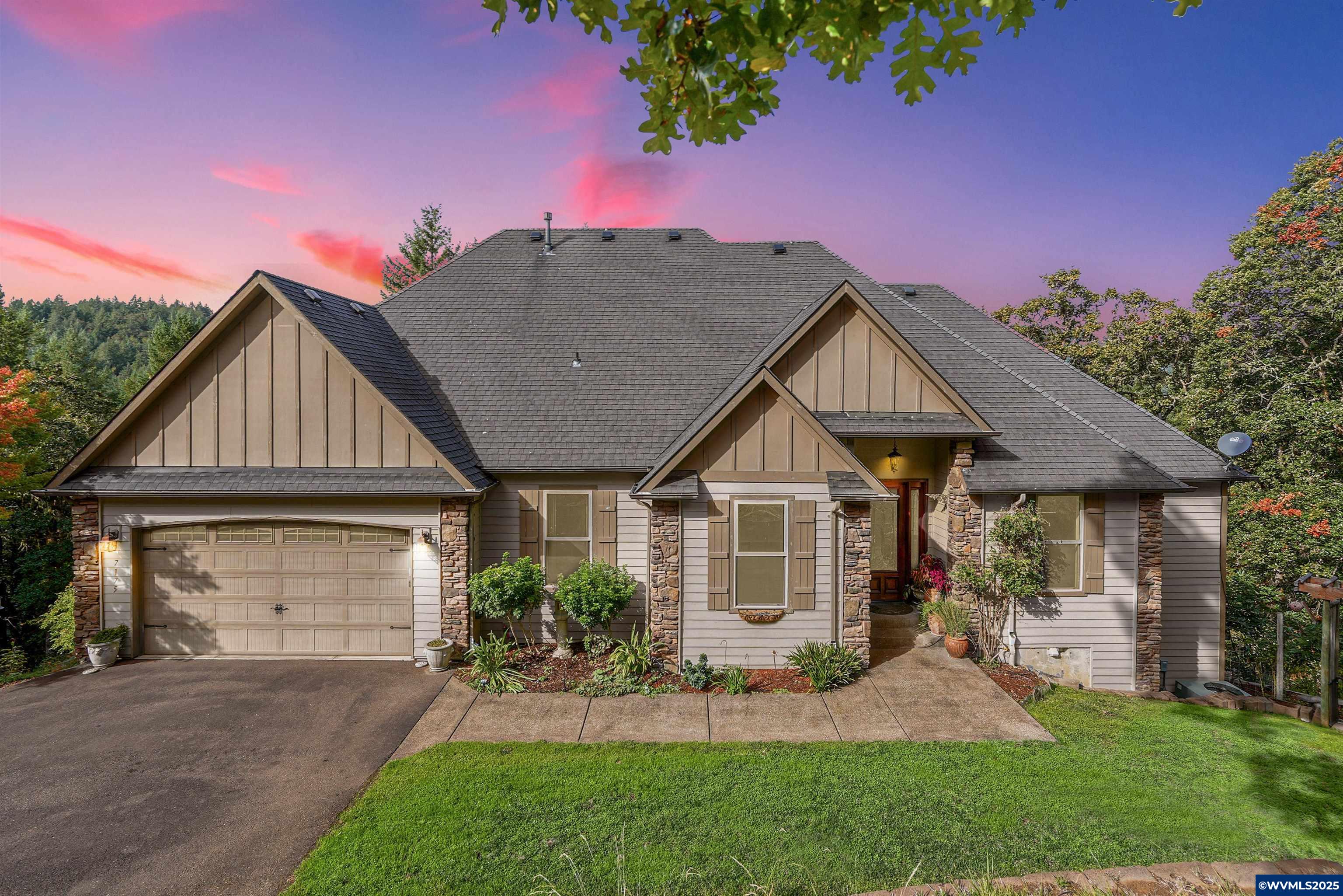 7175 NW Oak Creek Dr