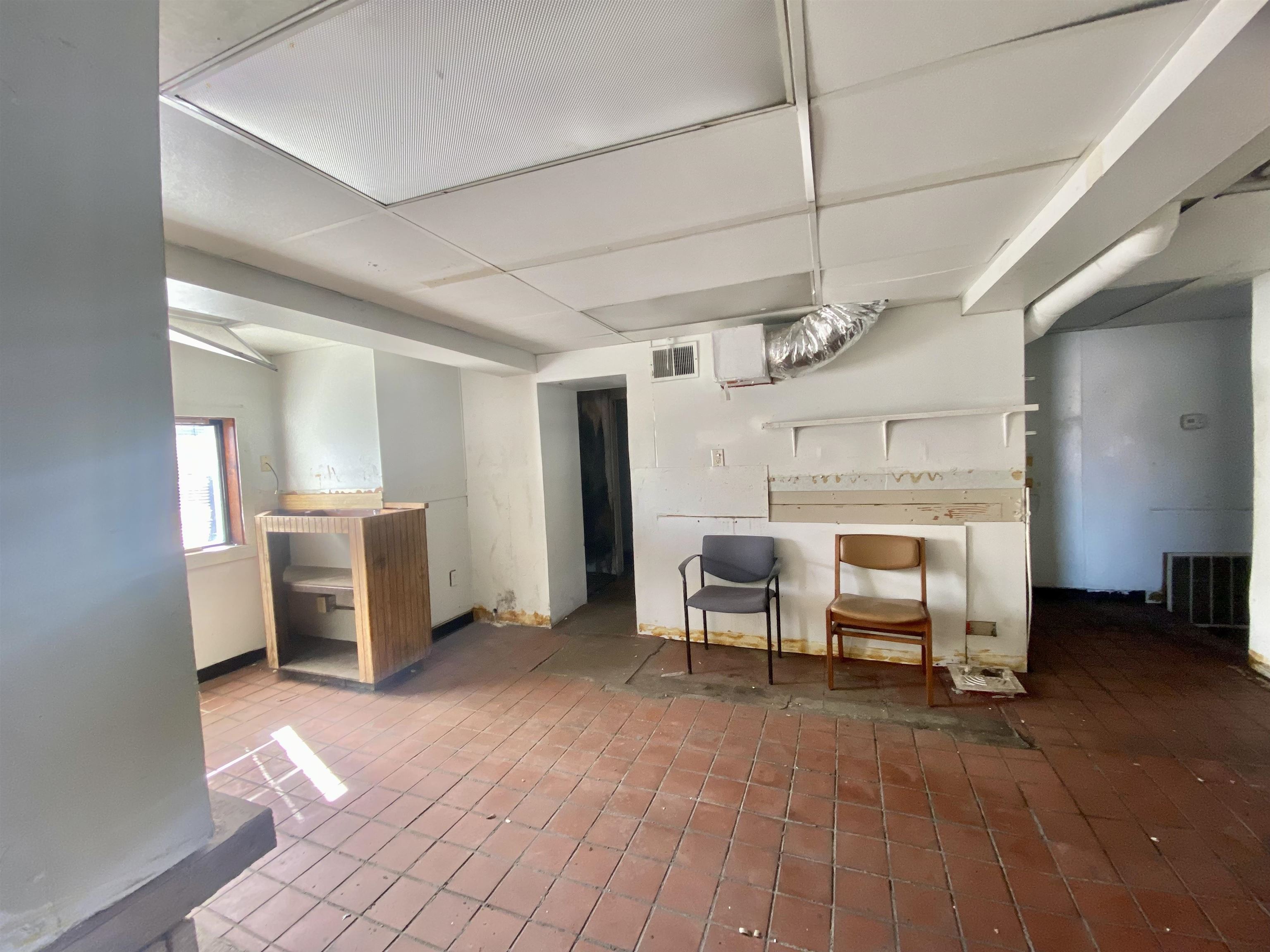 3000 Winchester Avenue