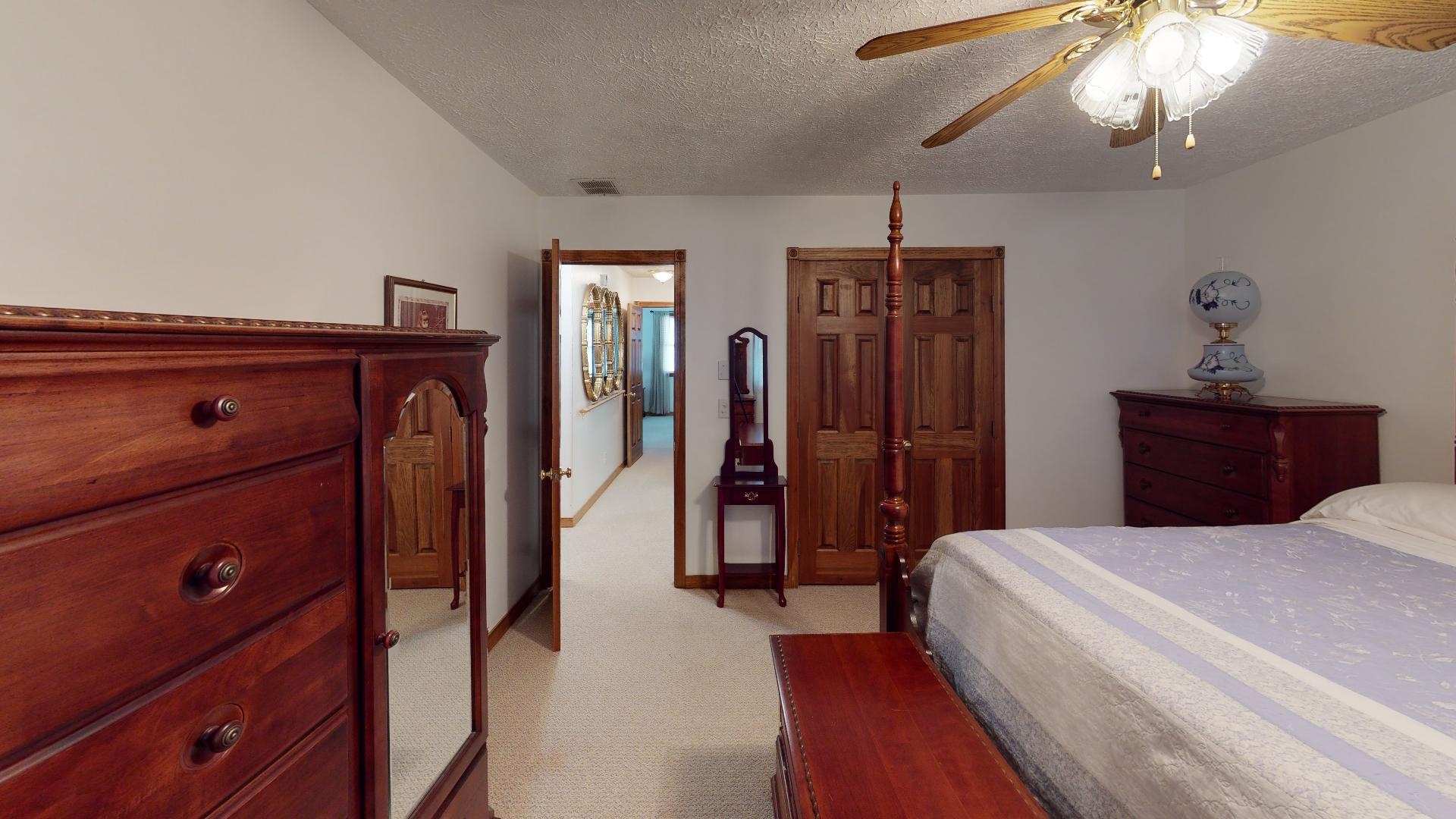 1128 E Midland Trail