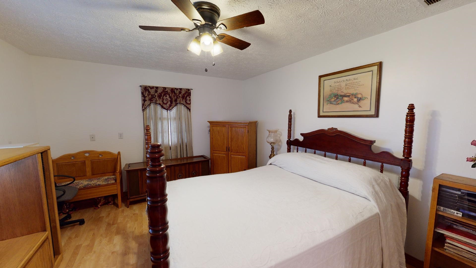 1128 E Midland Trail