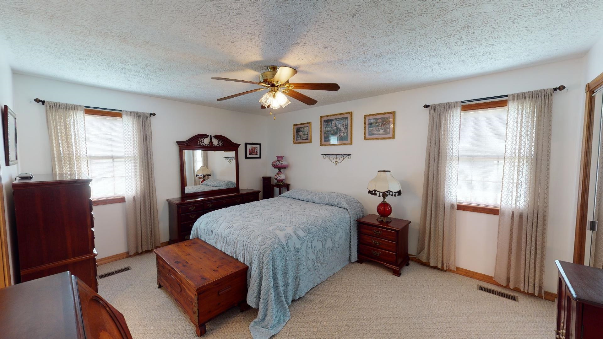 1128 E Midland Trail