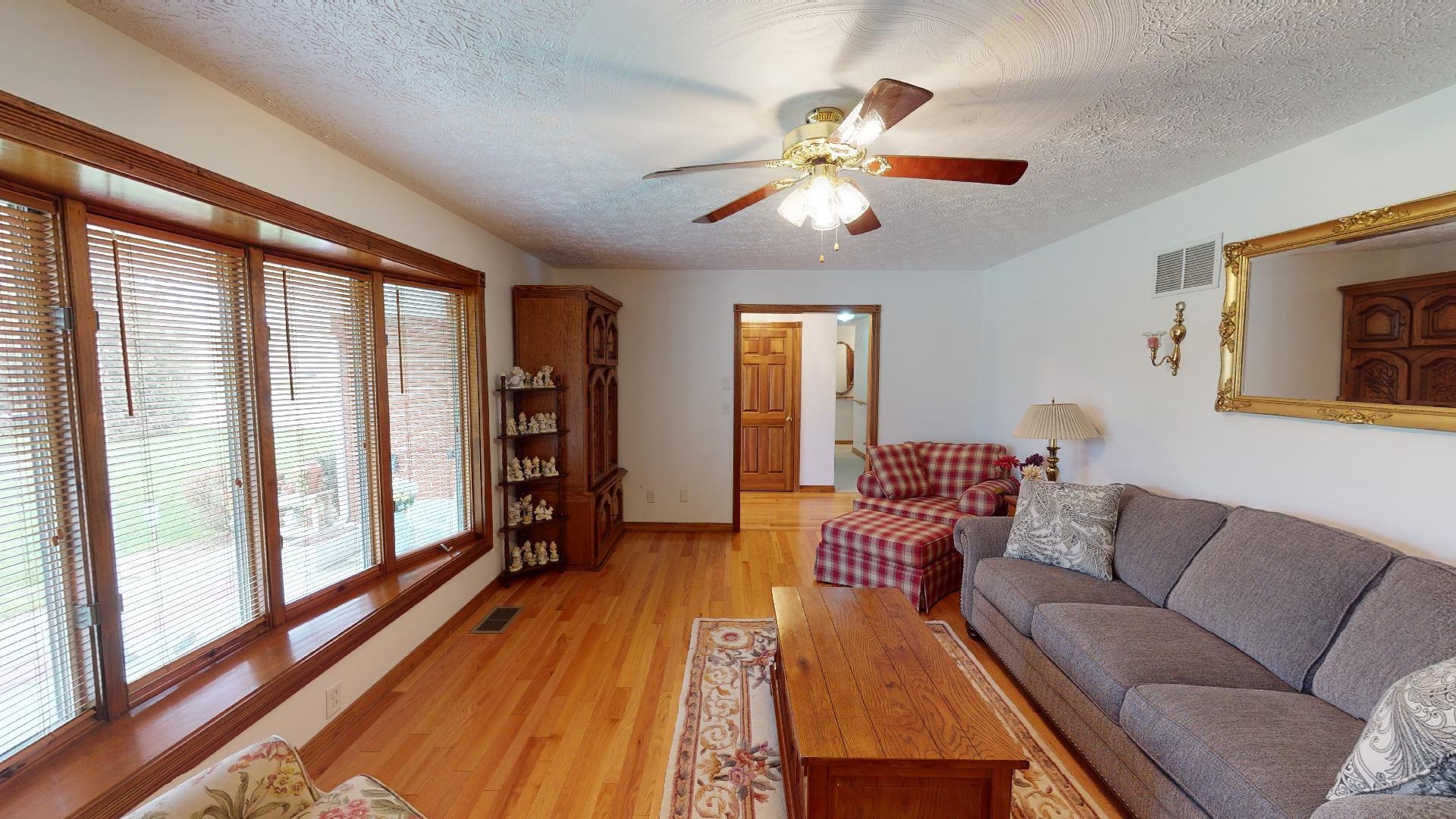 1128 E Midland Trail