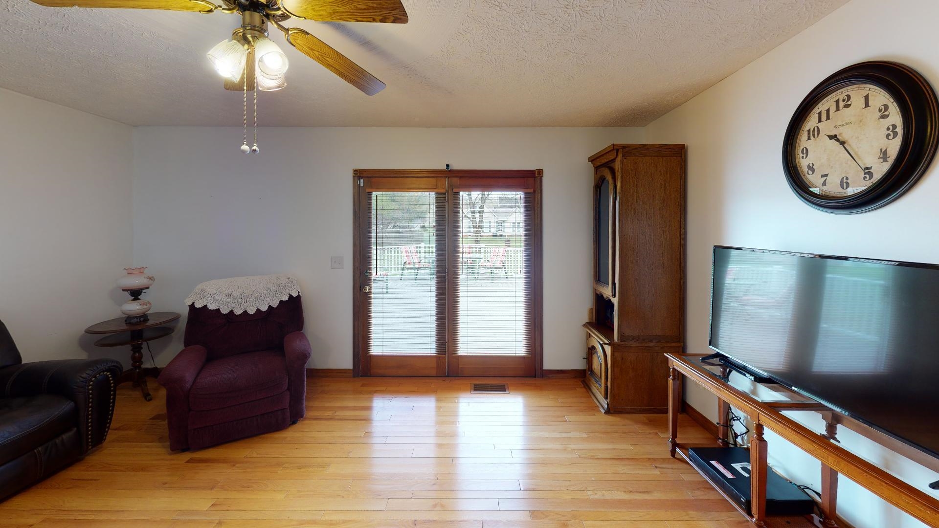 1128 E Midland Trail