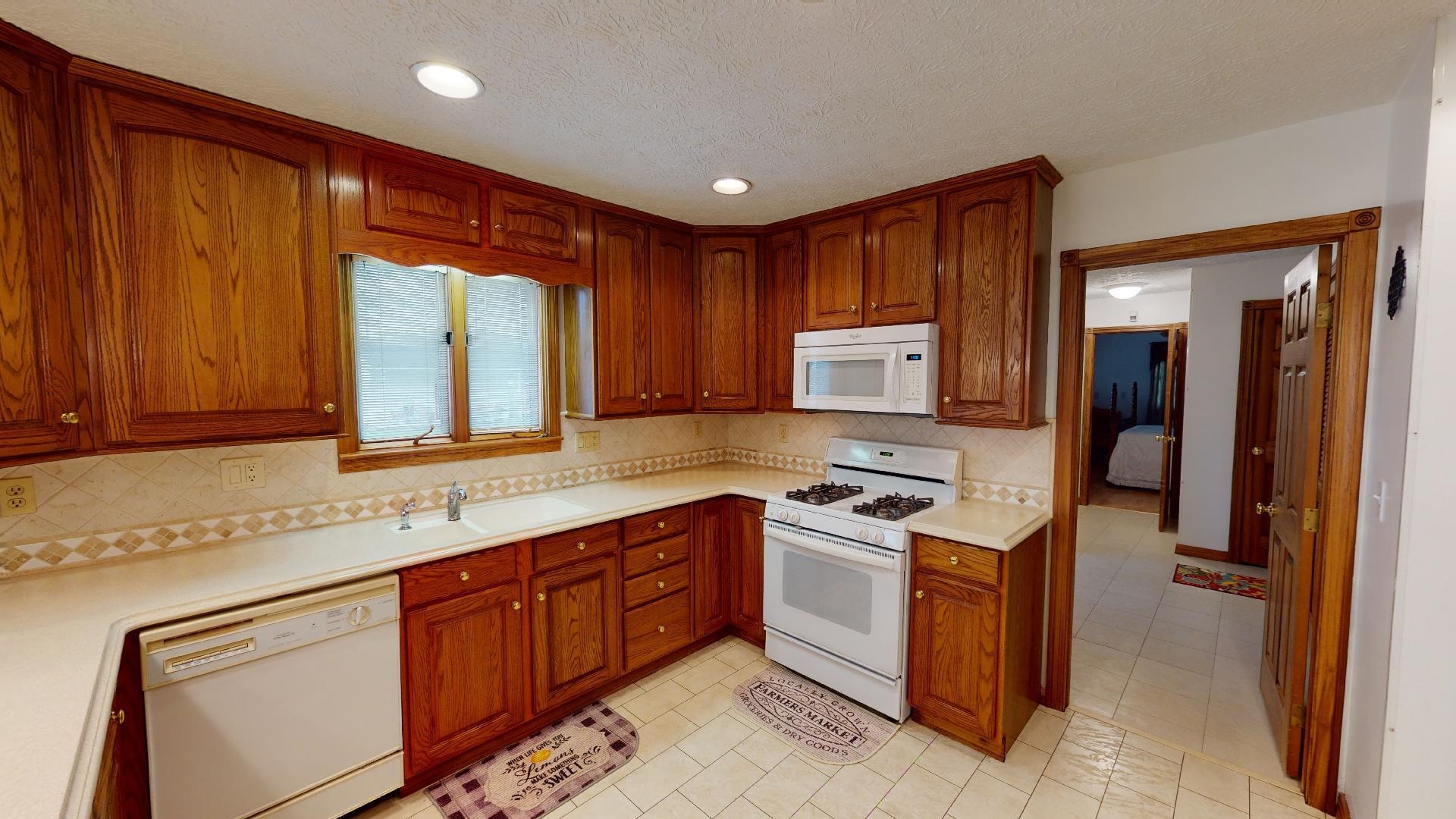 1128 E Midland Trail