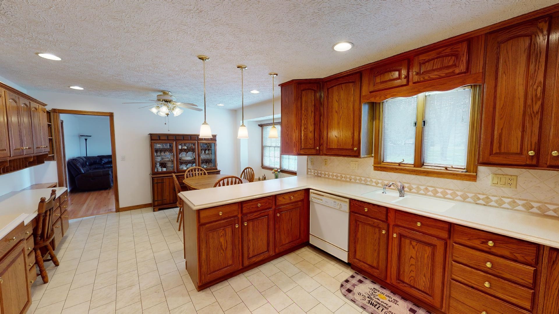 1128 E Midland Trail