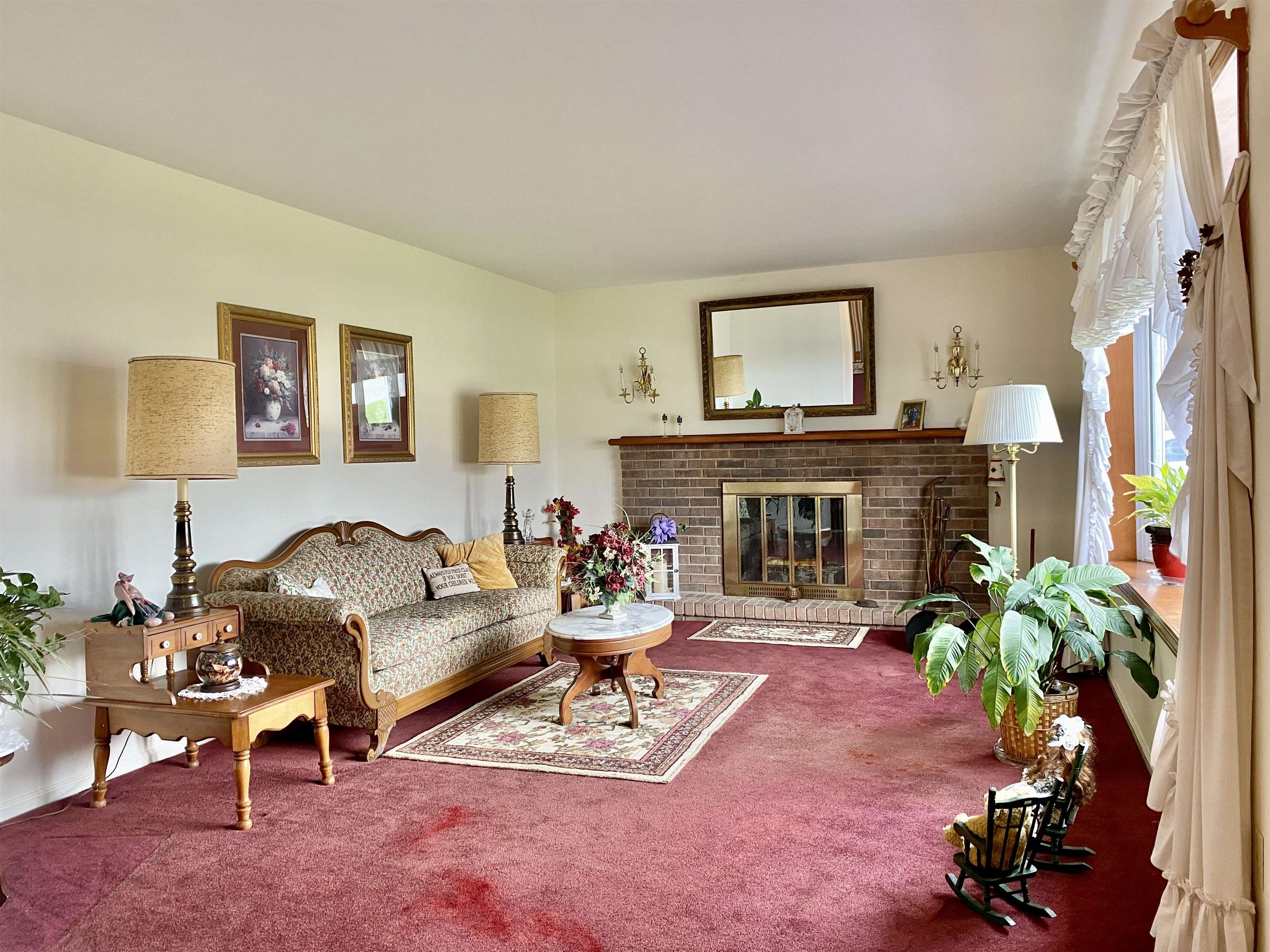 1027 Regis Street