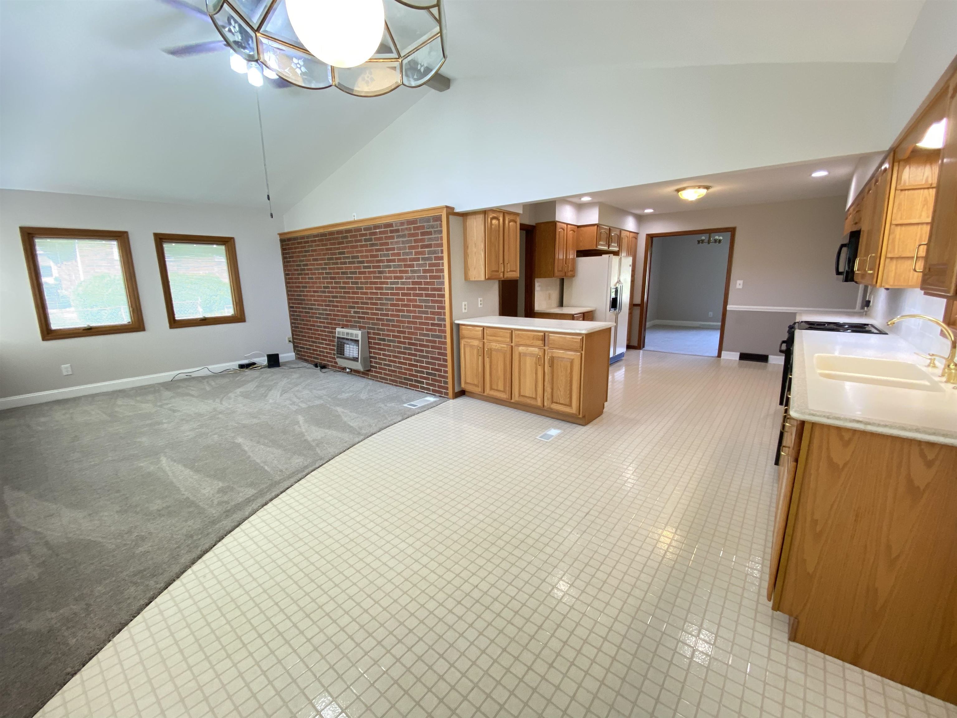2082 Belhaven Drive