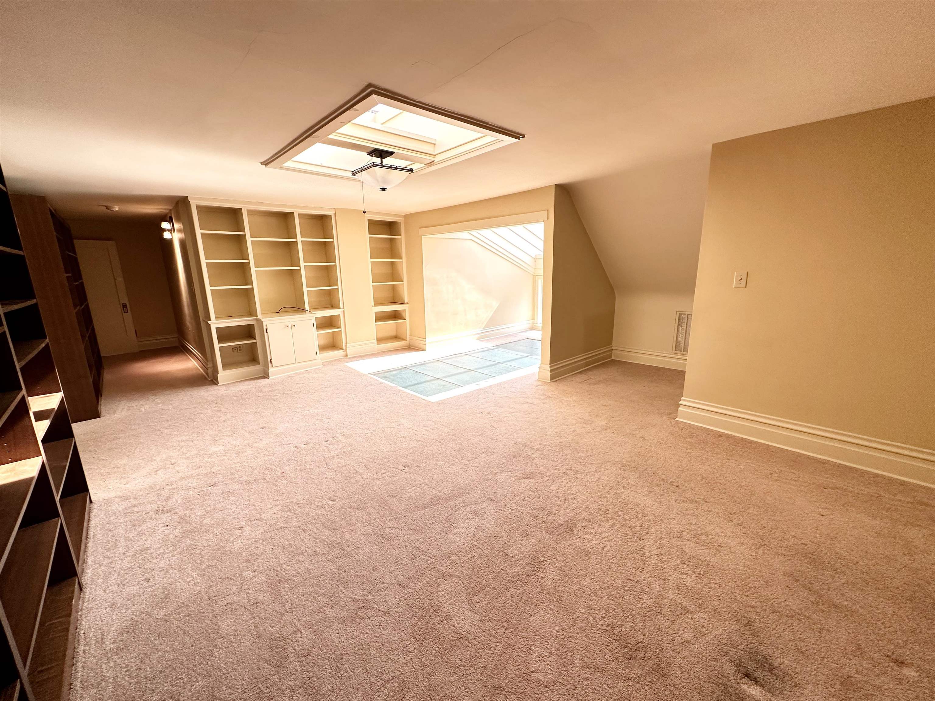 2008 Lexington Avenue