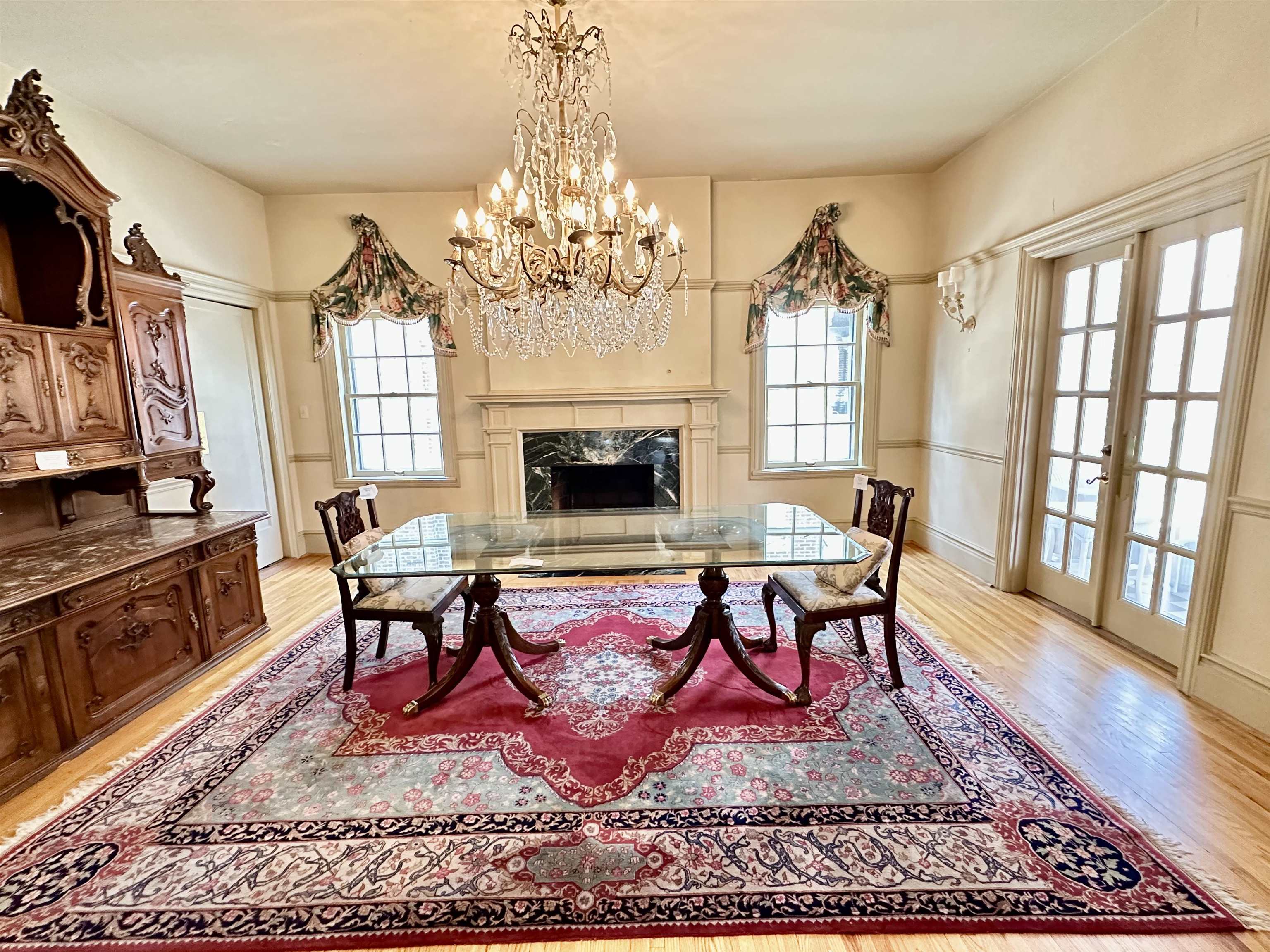 2008 Lexington Avenue