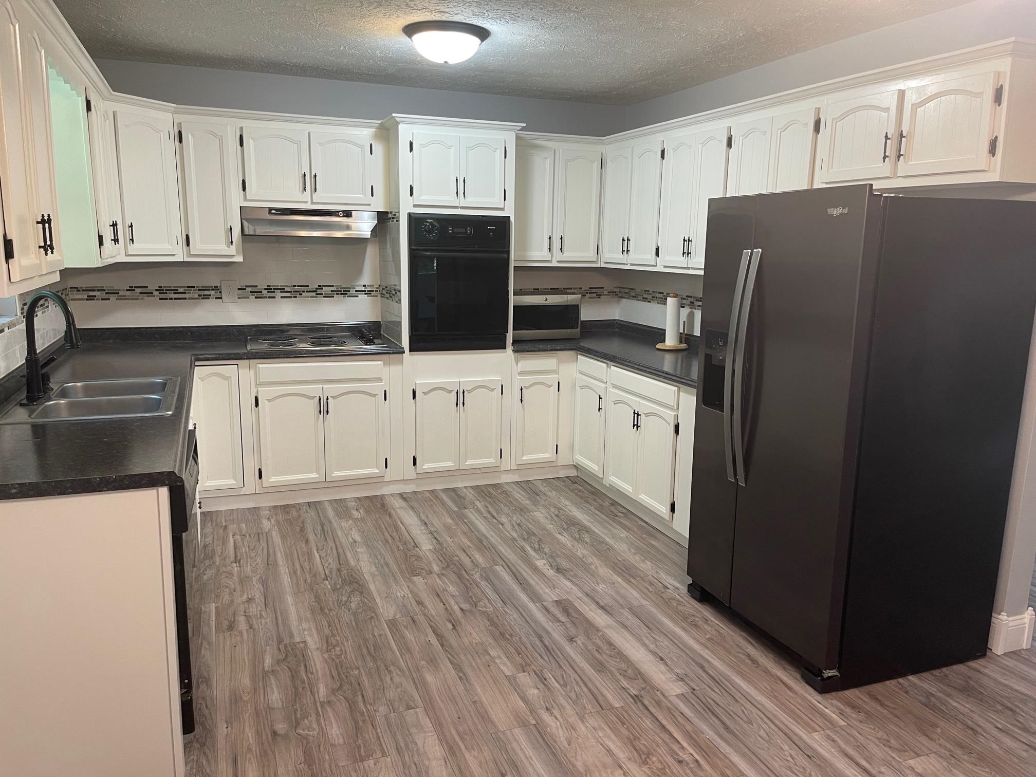 77 Honaker Drive