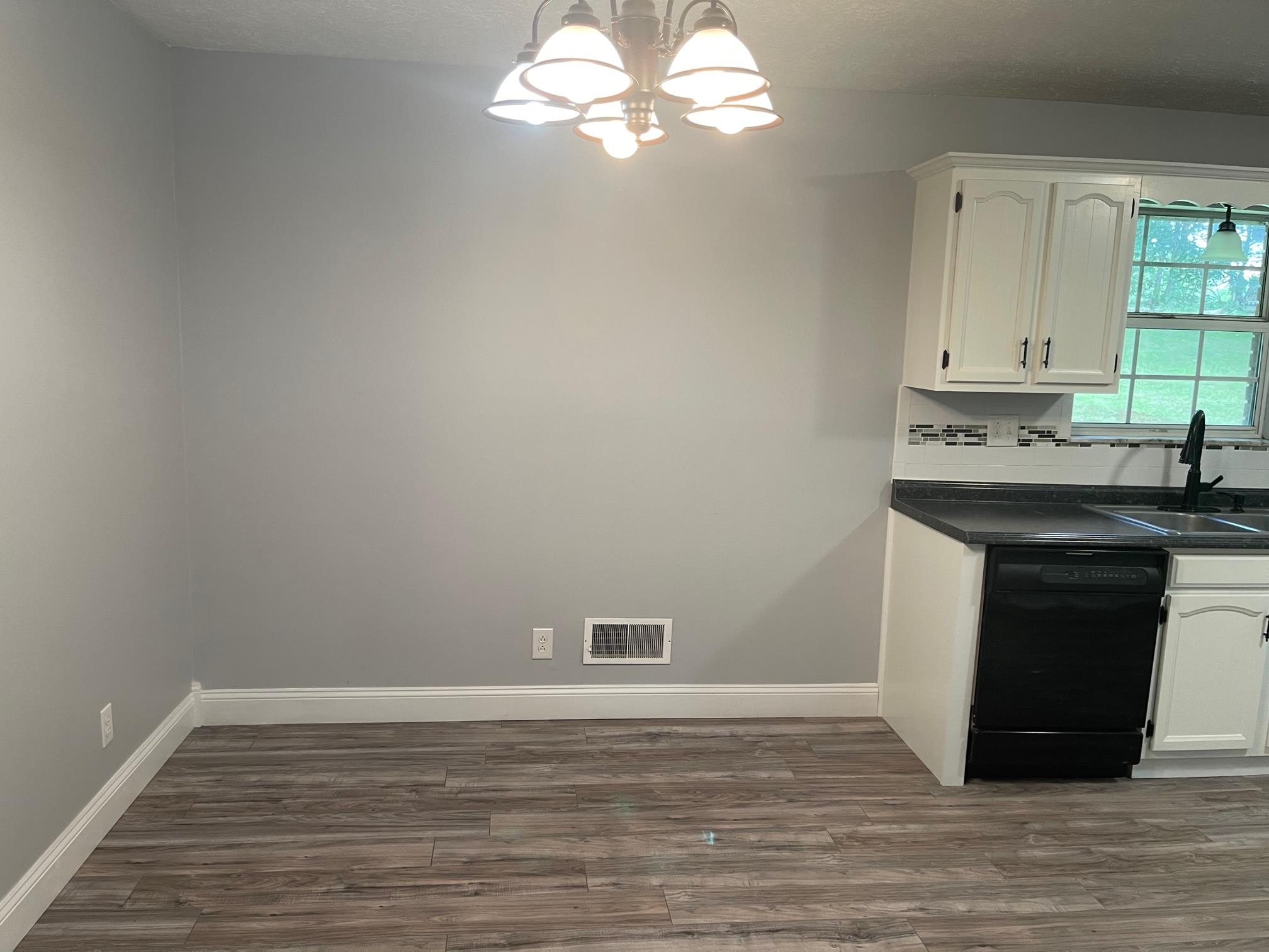 77 Honaker Drive