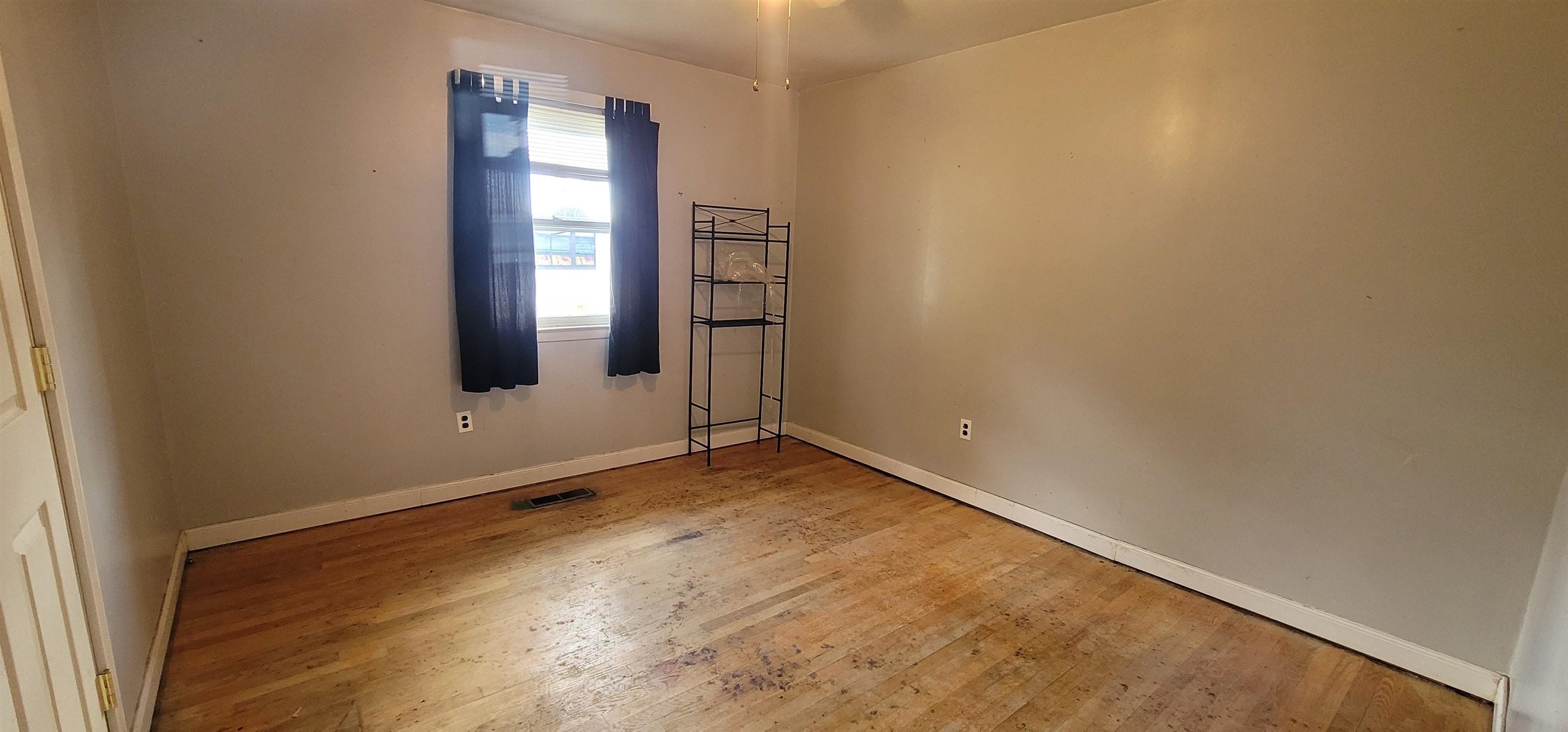 708 Robin Court
