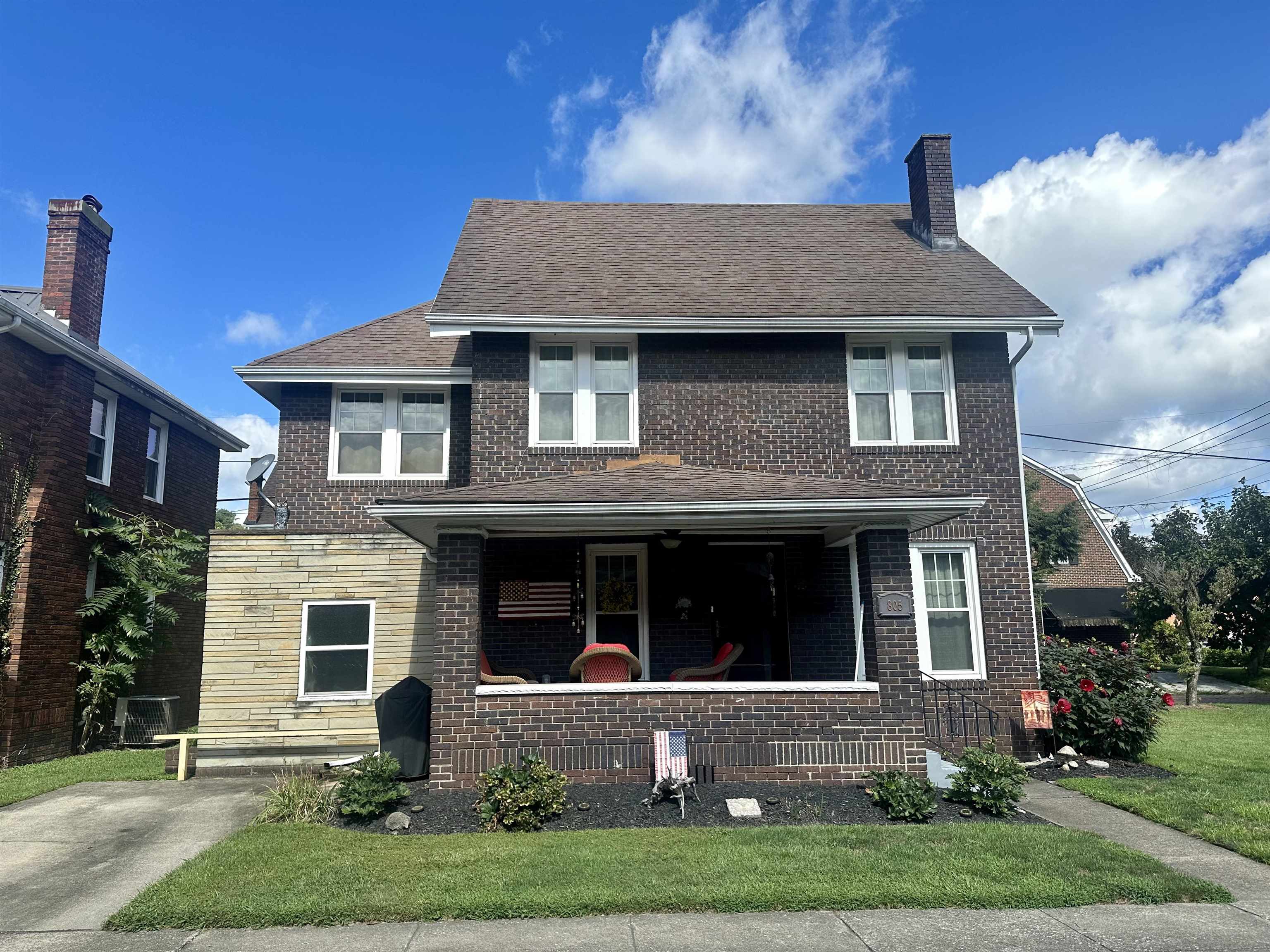 805 Alexander Place