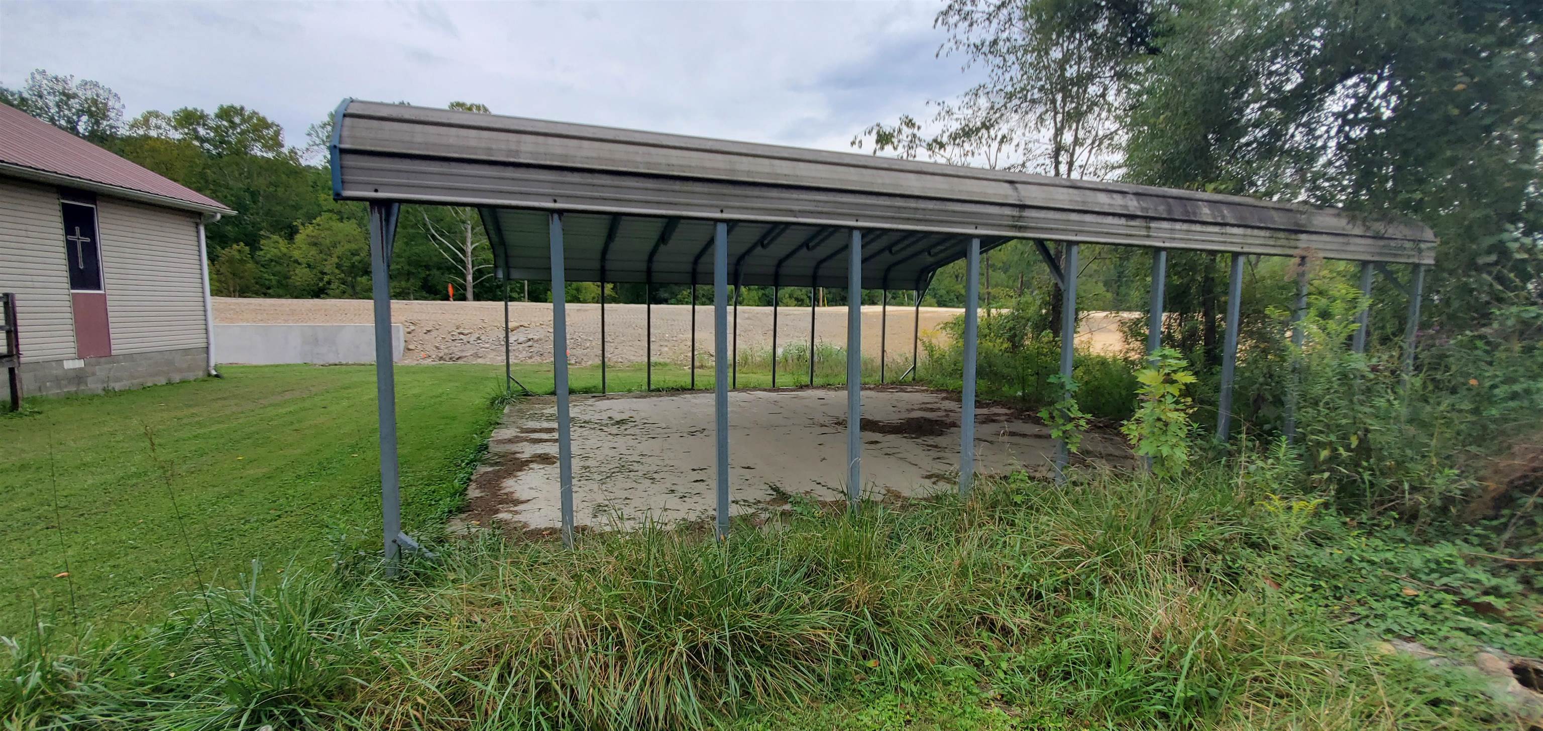 906 Midland Trail