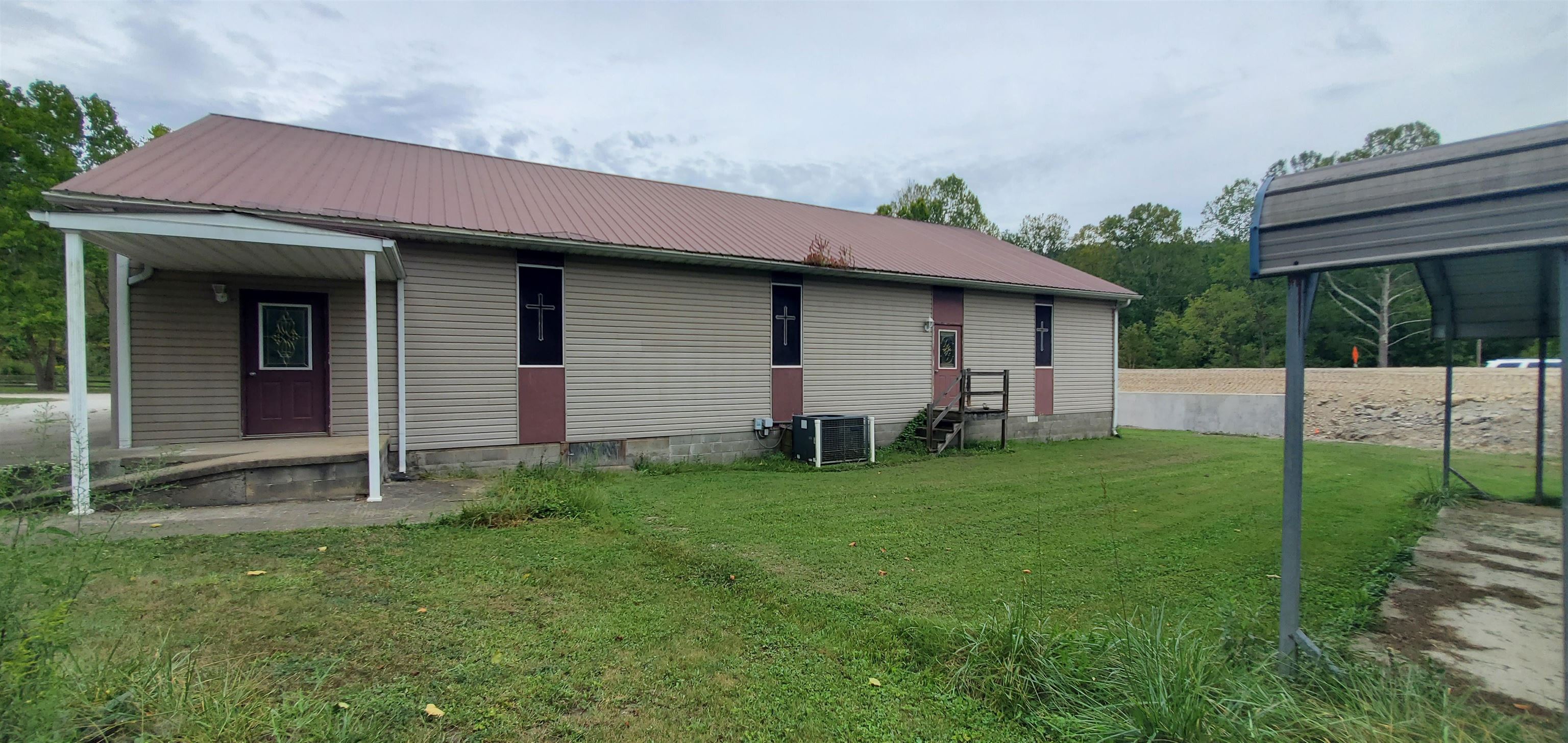 906 Midland Trail
