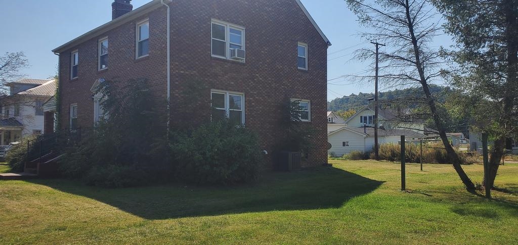 1212 Walnut Street