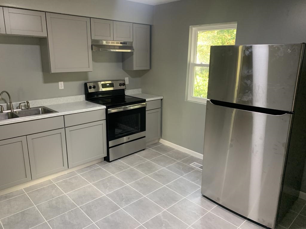 1621 S State Highway 207