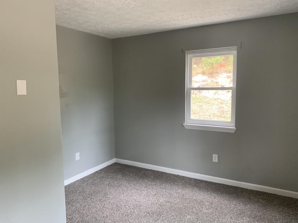 1621 S State Highway 207