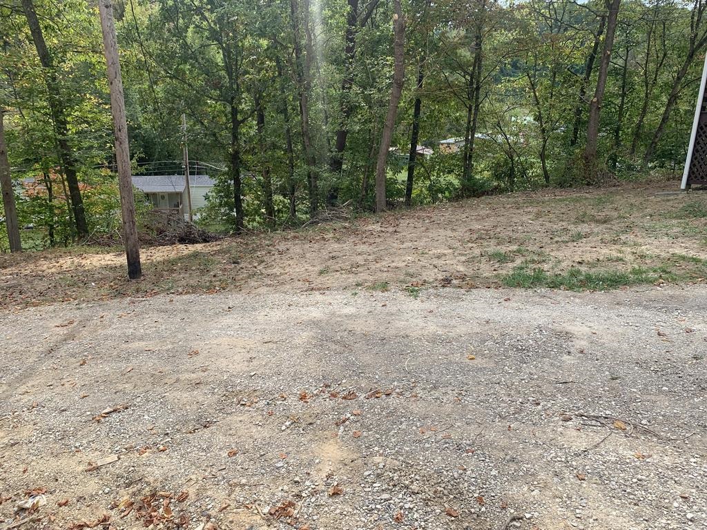 1621 S State Highway 207