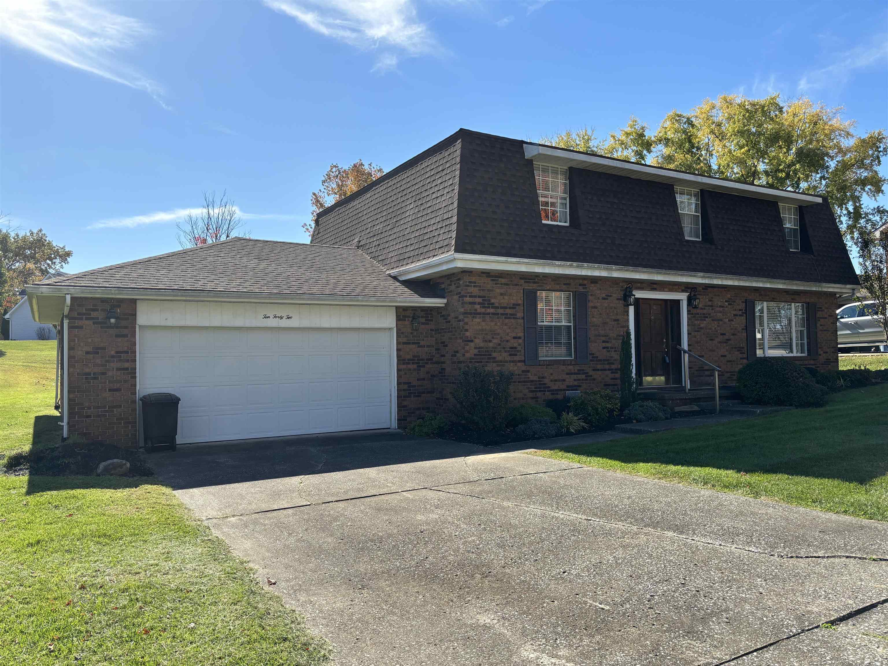 1042 Brentwood Drive